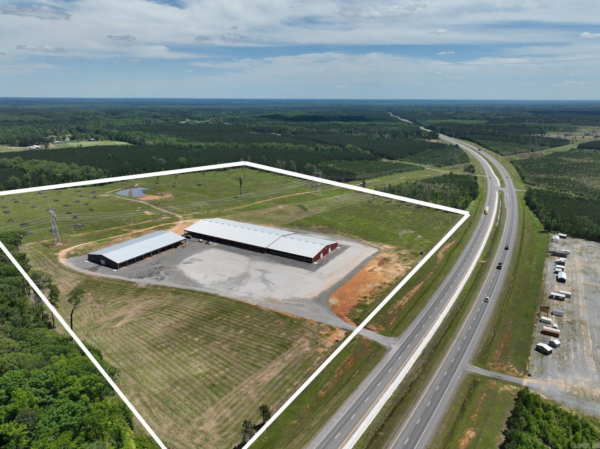 5690 Sheridan Bypass — photo