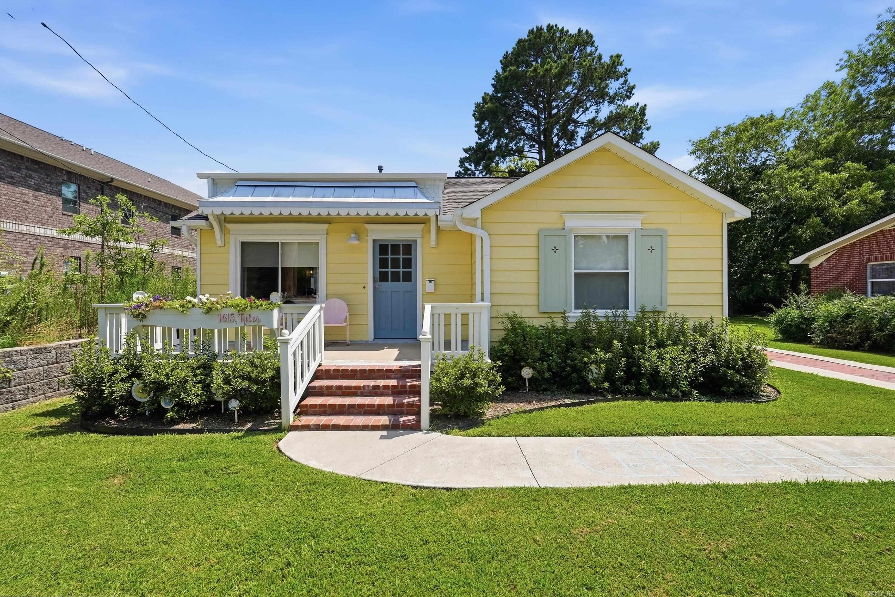 1615 Tyler Street — photo