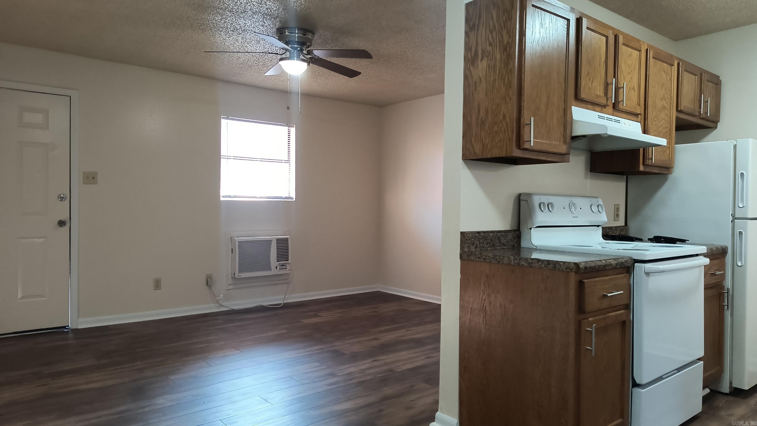 Home in Pine Bluff, AR 71603 — photo 3