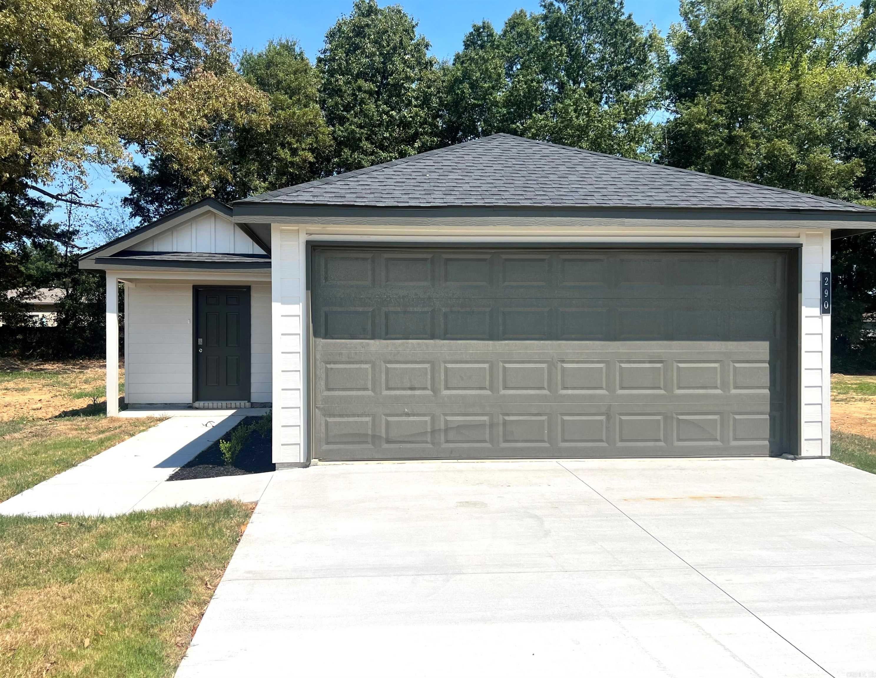 290 Moonlight Graham Boulevard — photo