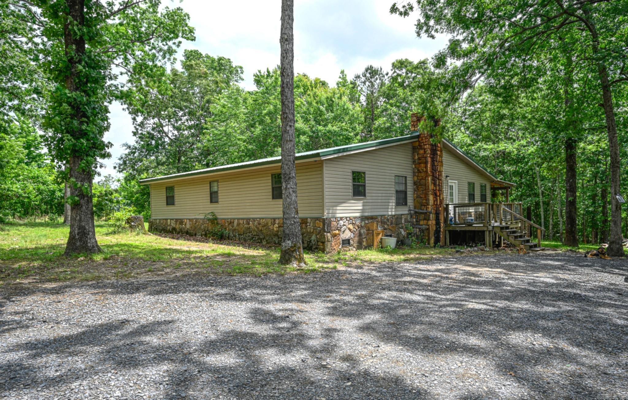 136 Shady Oaks Lane — photo