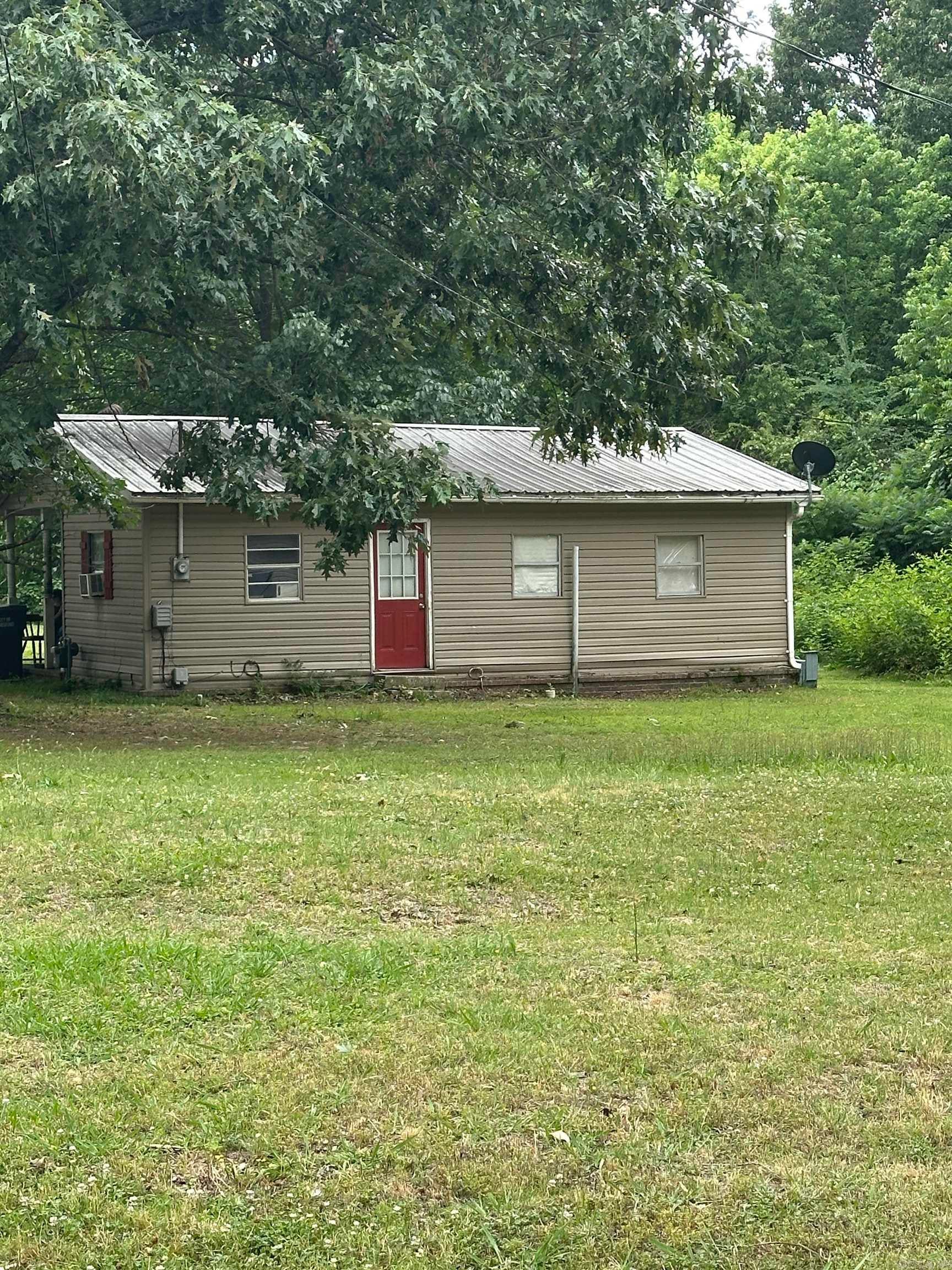 Home in Jonesboro, AR 72401 — photo 2