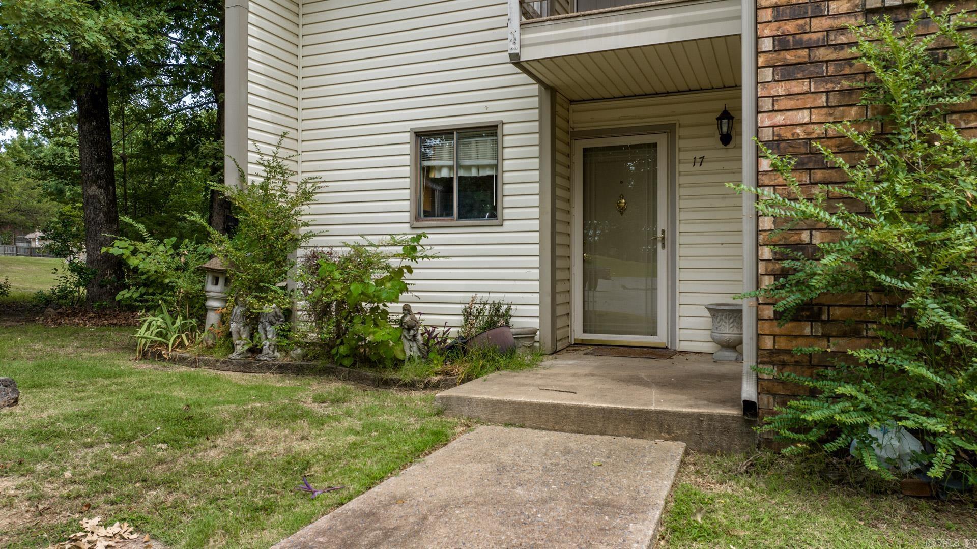101 Pine Forest E-17 E-17 — photo