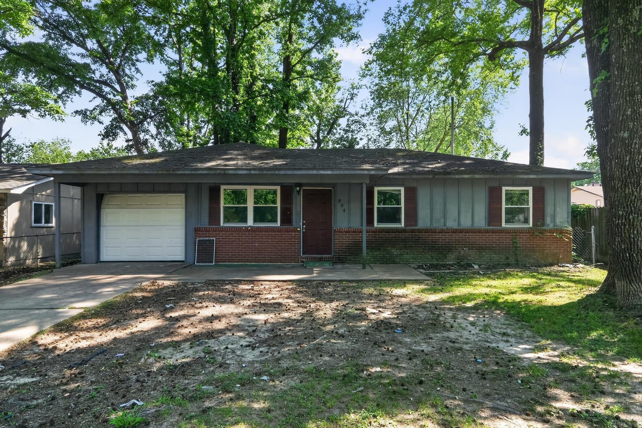 804 Towering Oaks Drive — photo