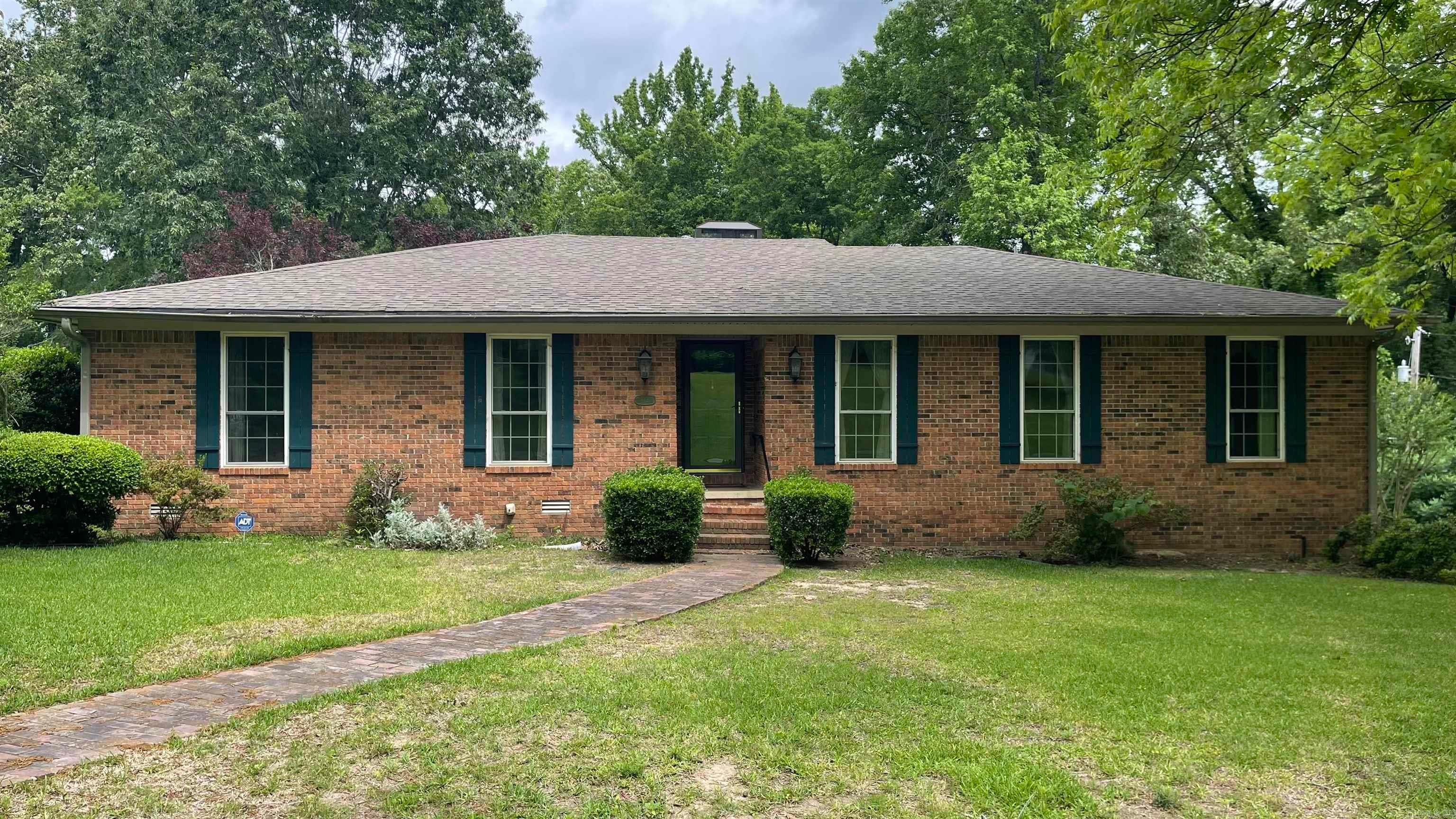 417 Beverly Drive — photo