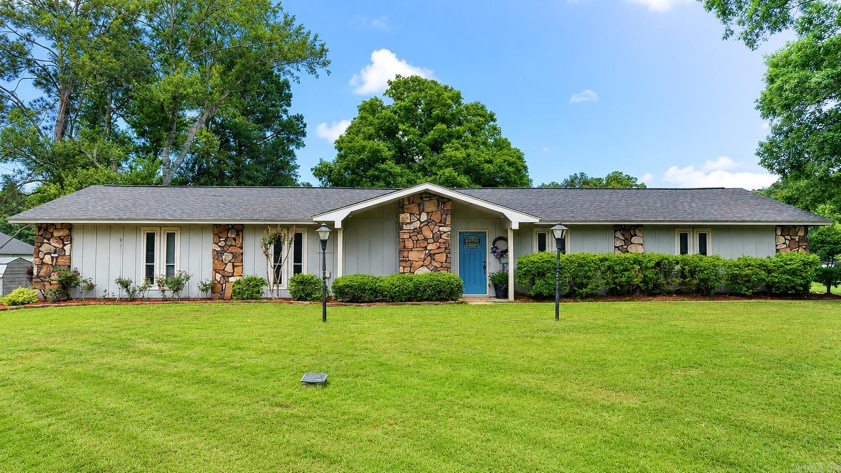 2221 Meadowpond Trail — photo