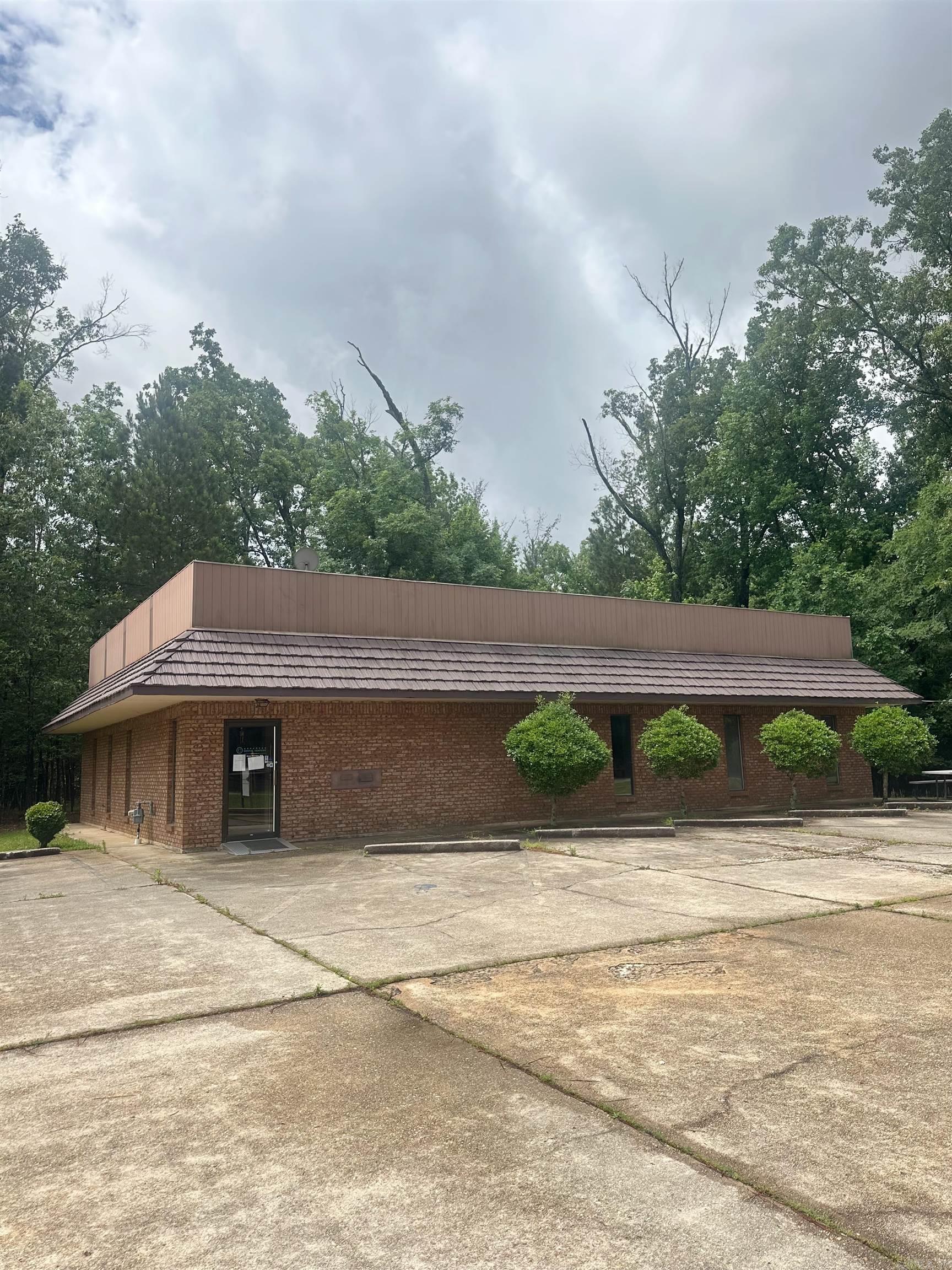 791 Roberts Drive — photo