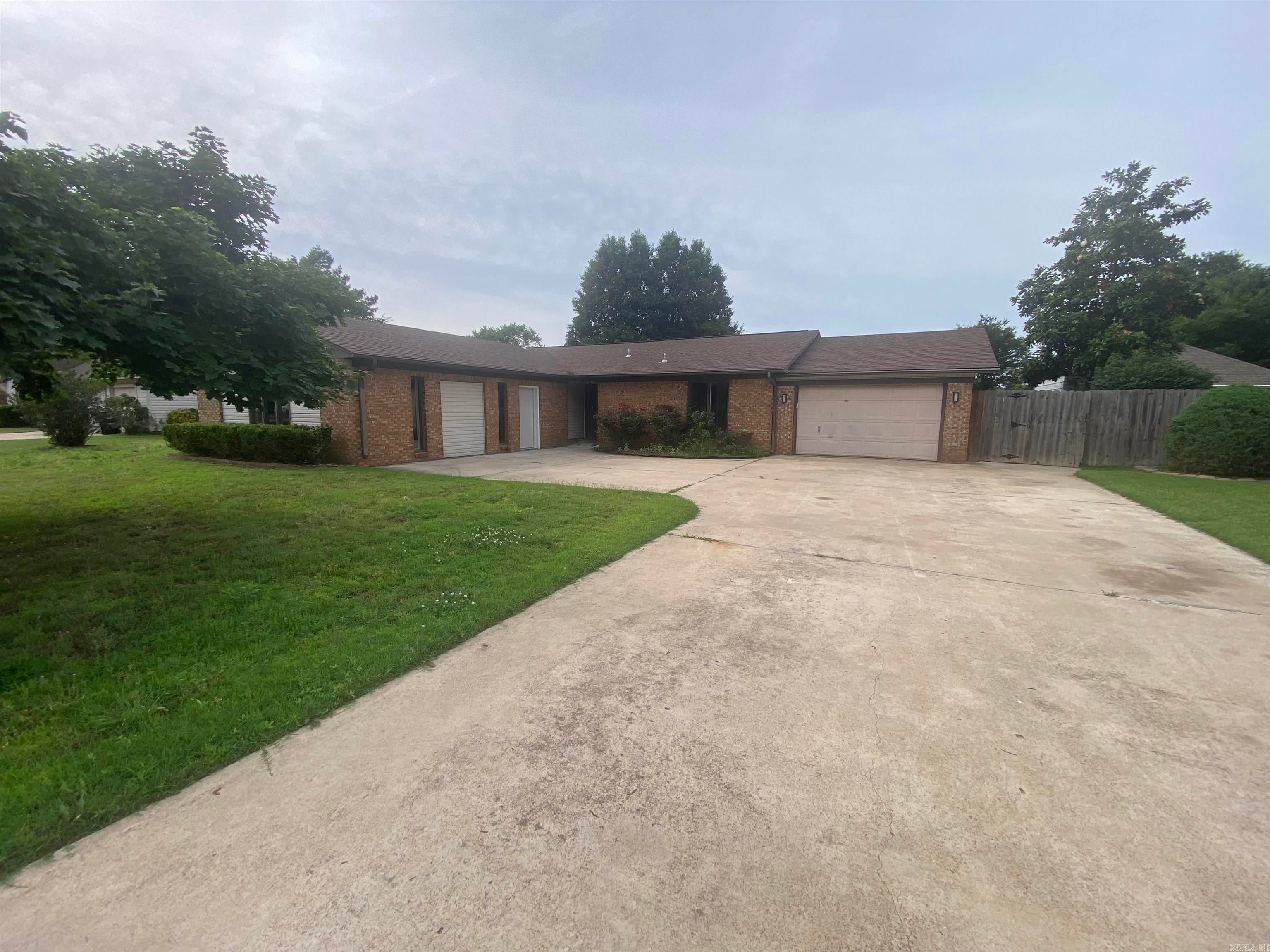 208 Ada Drive — photo