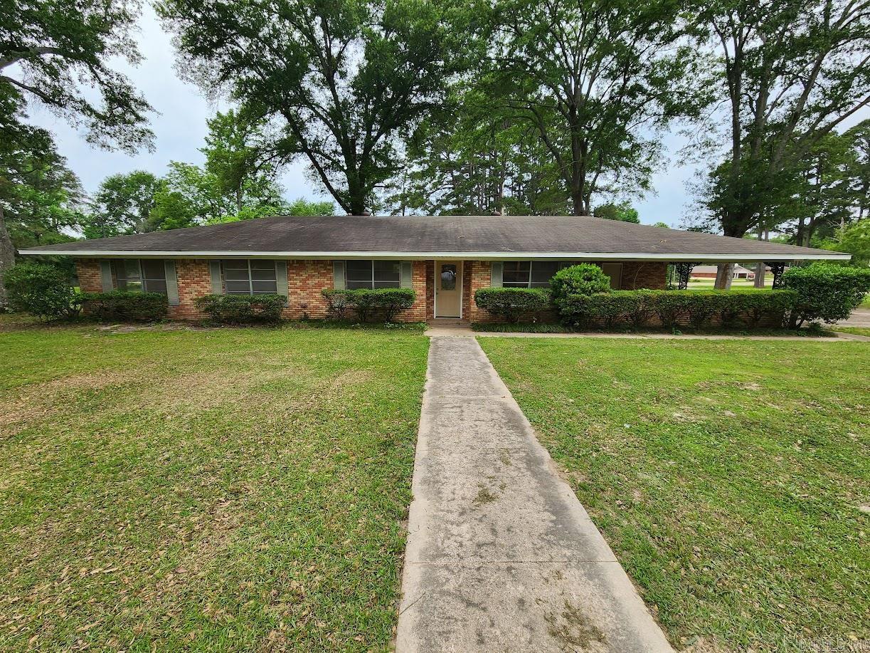 600 S Pine — photo