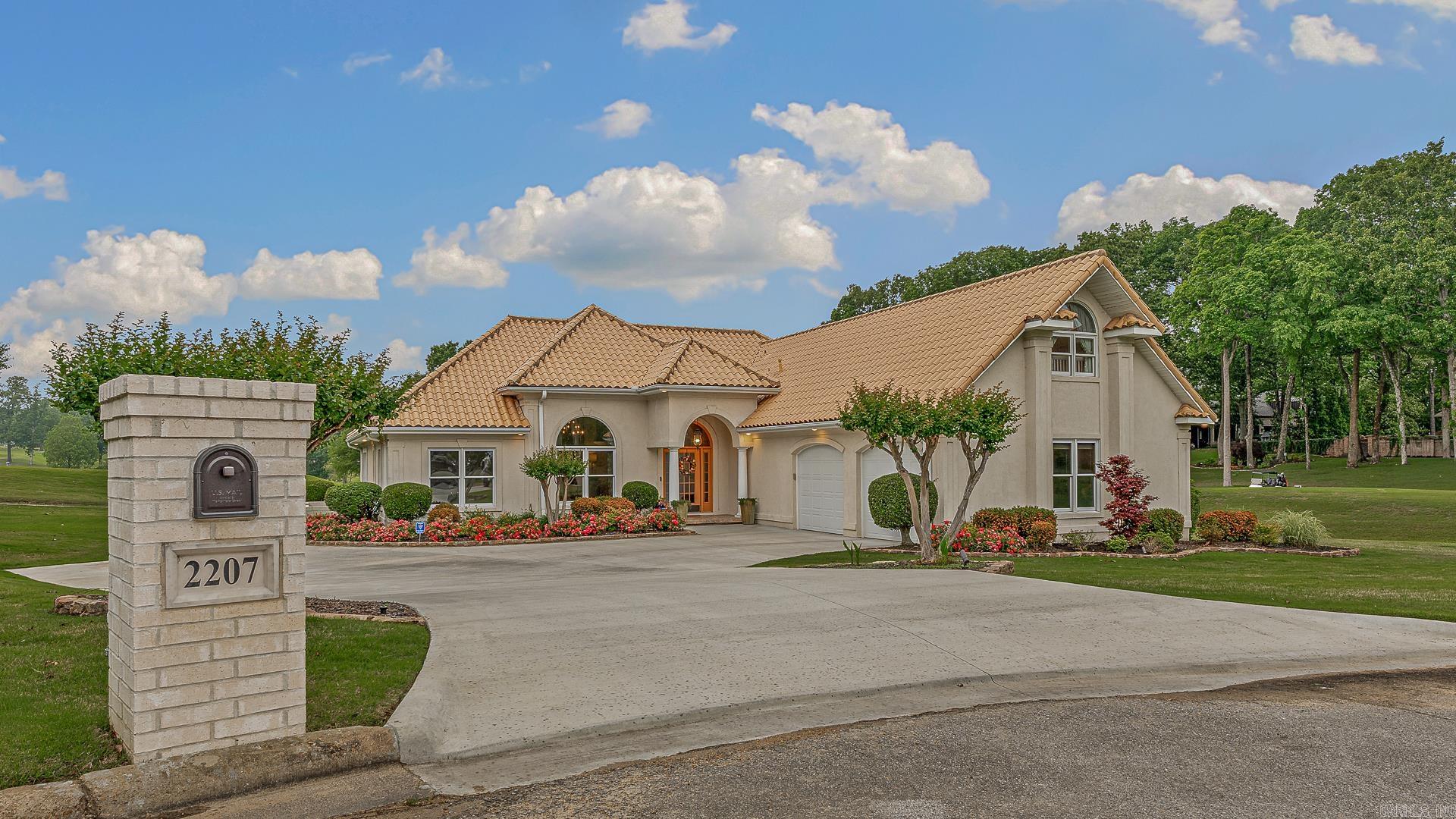 2207 Doral Cove — photo