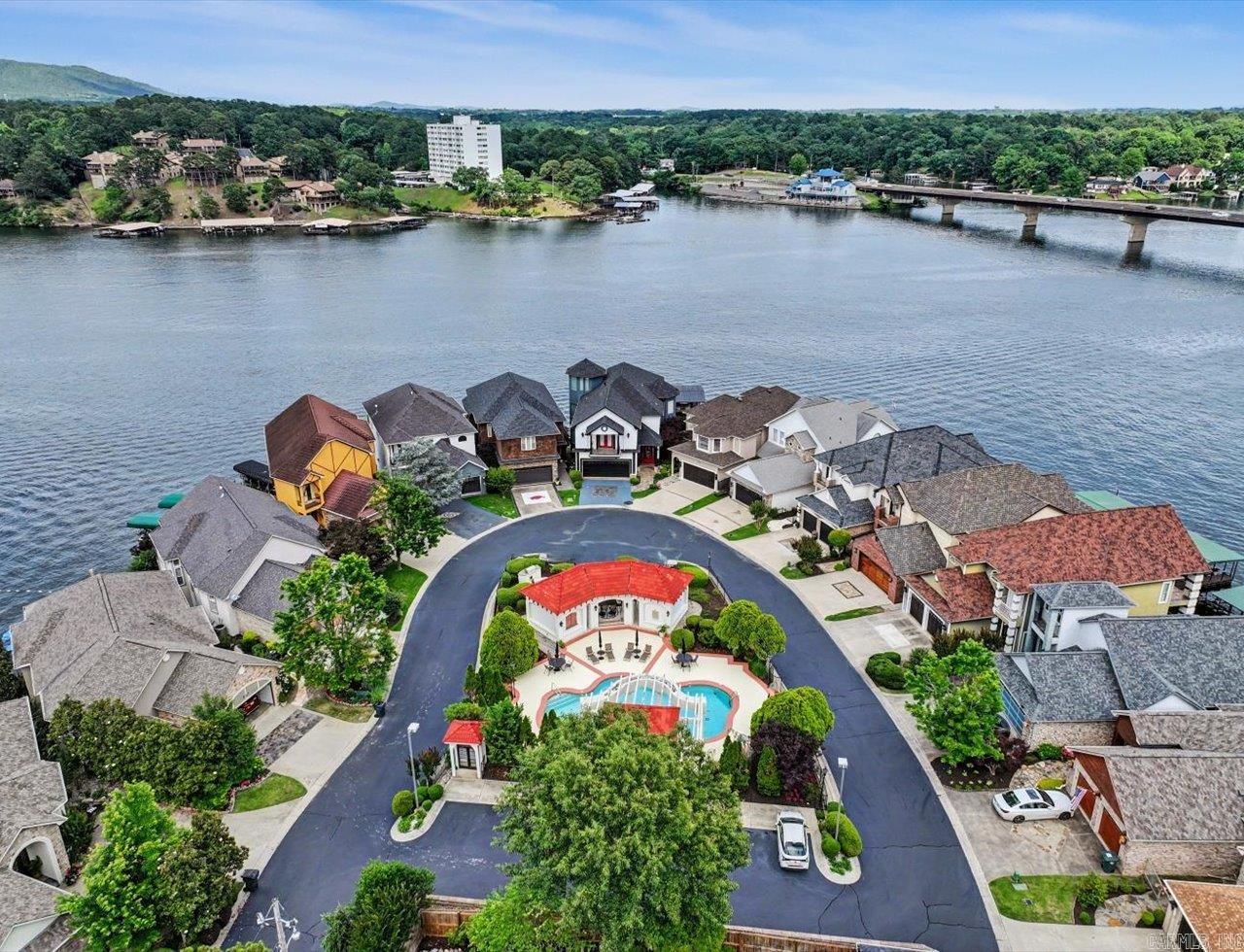 333 Paradise Point — photo