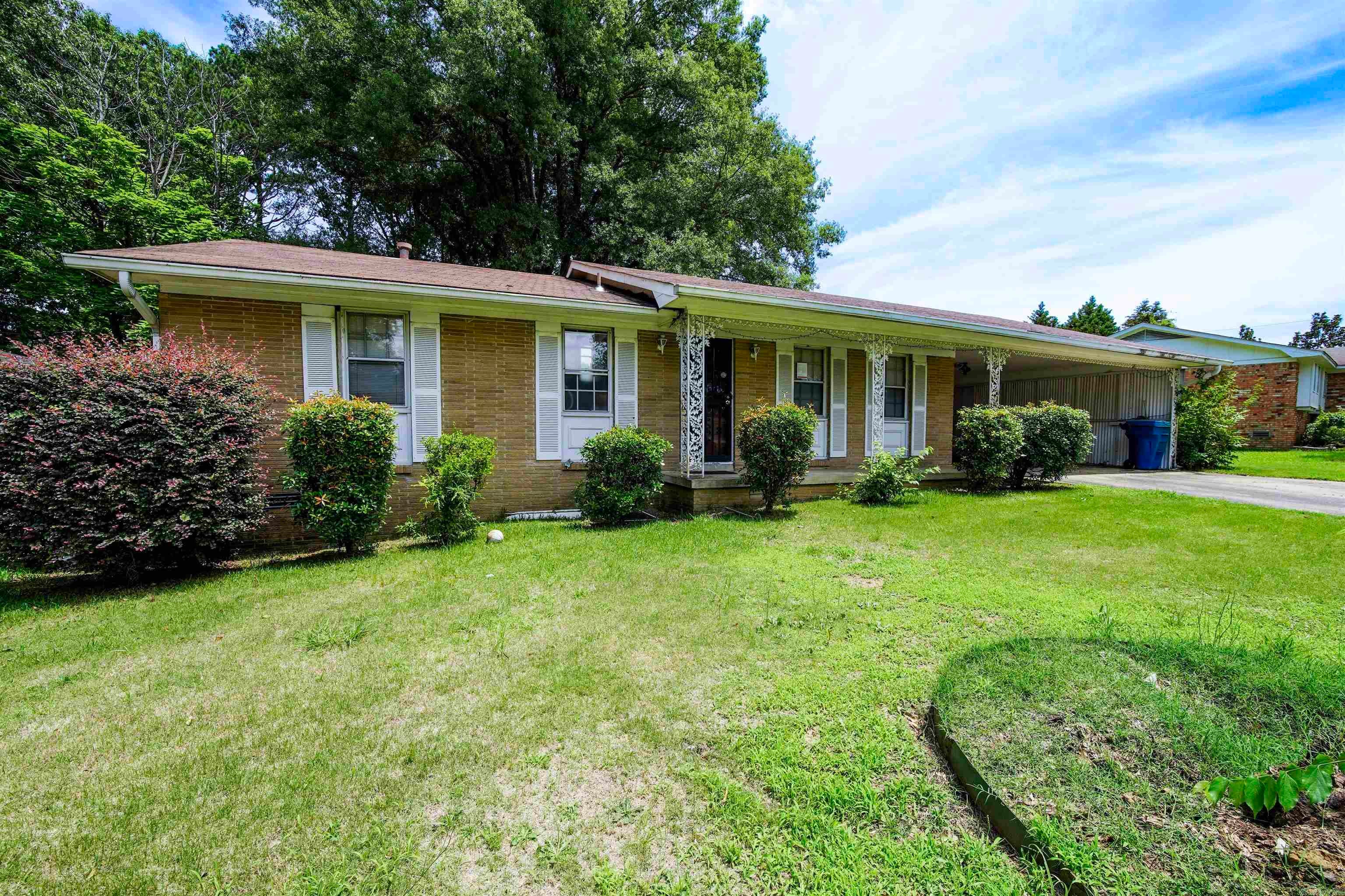 8109 McDaniel Drive — photo
