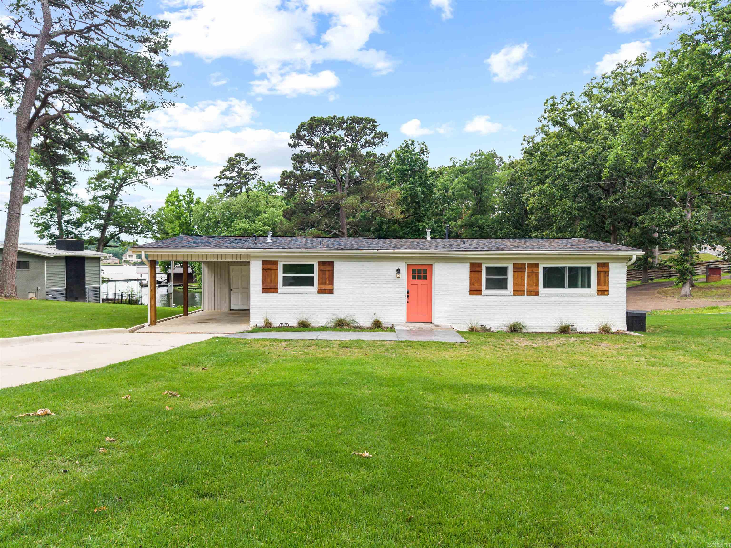 125 Lindale Circle — photo