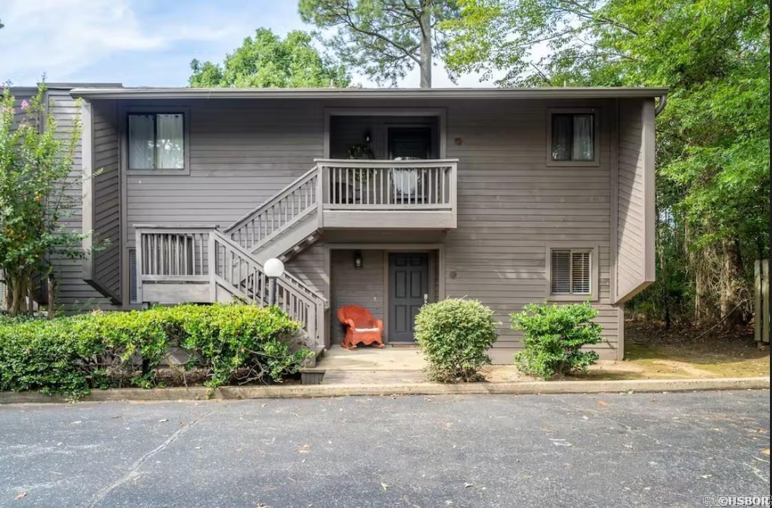 200 Hamilton Oaks J2 — photo