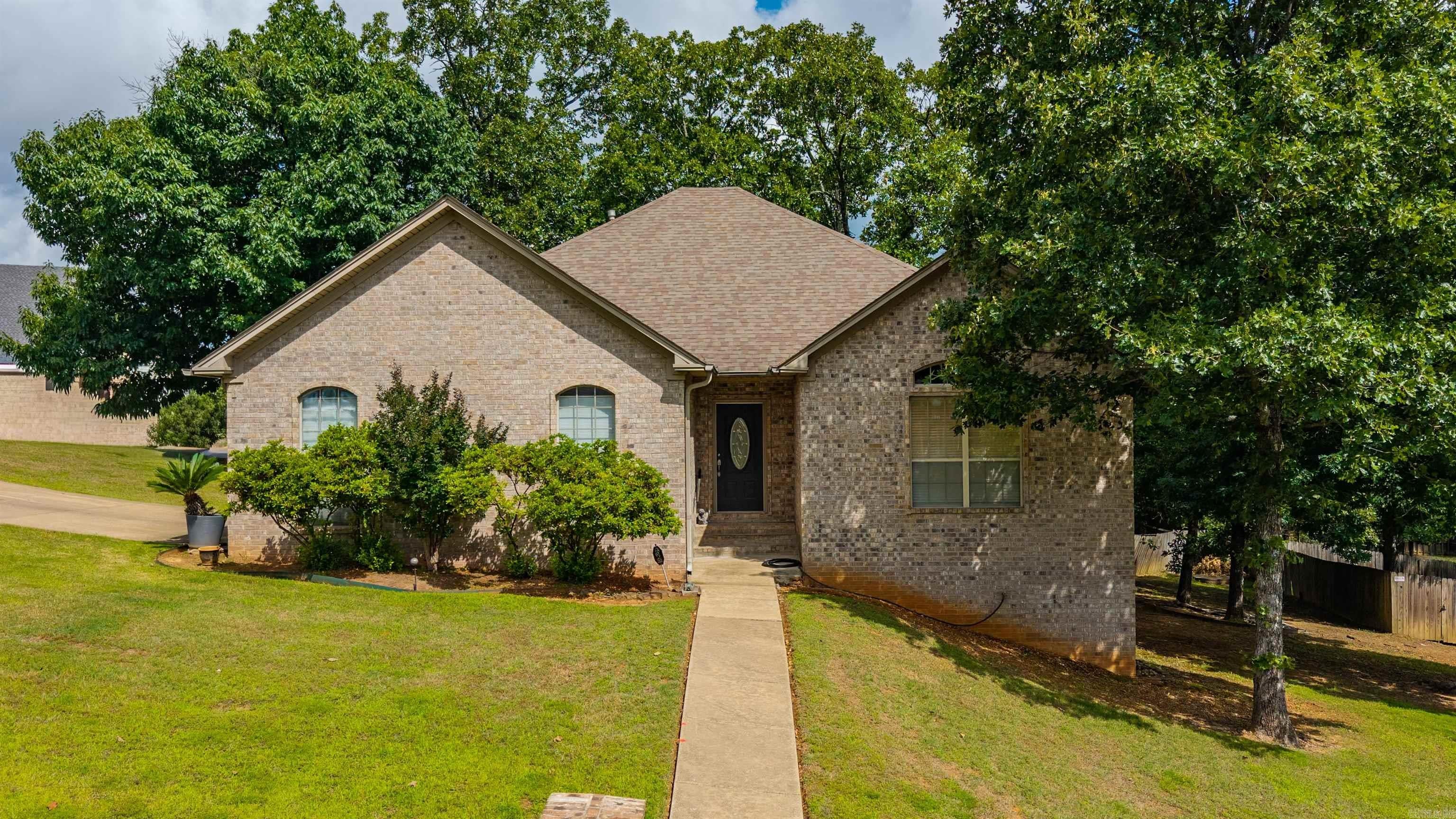 116 Pleasantwood Drive — photo