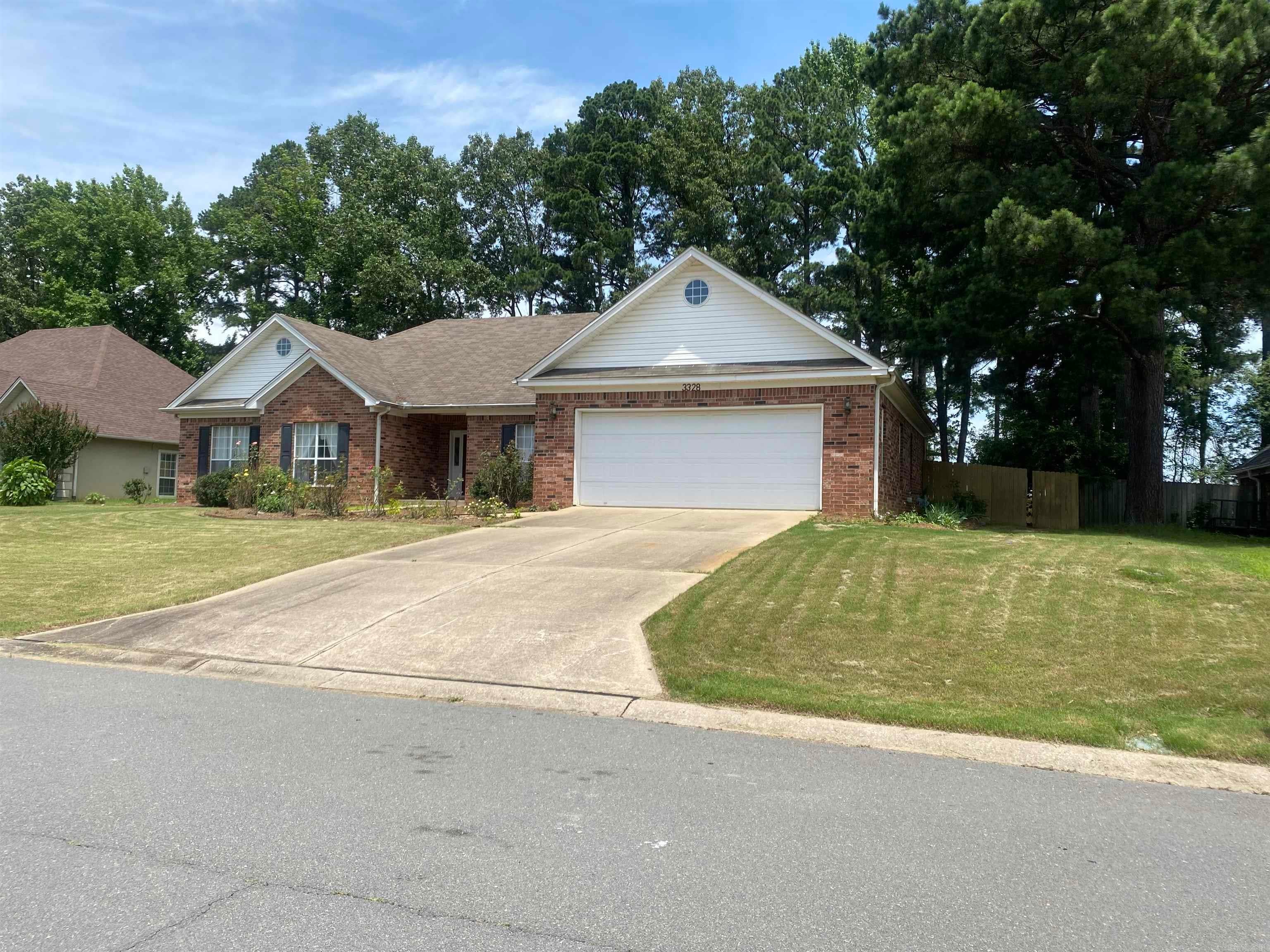 3328 Meadow Creek Drive — photo