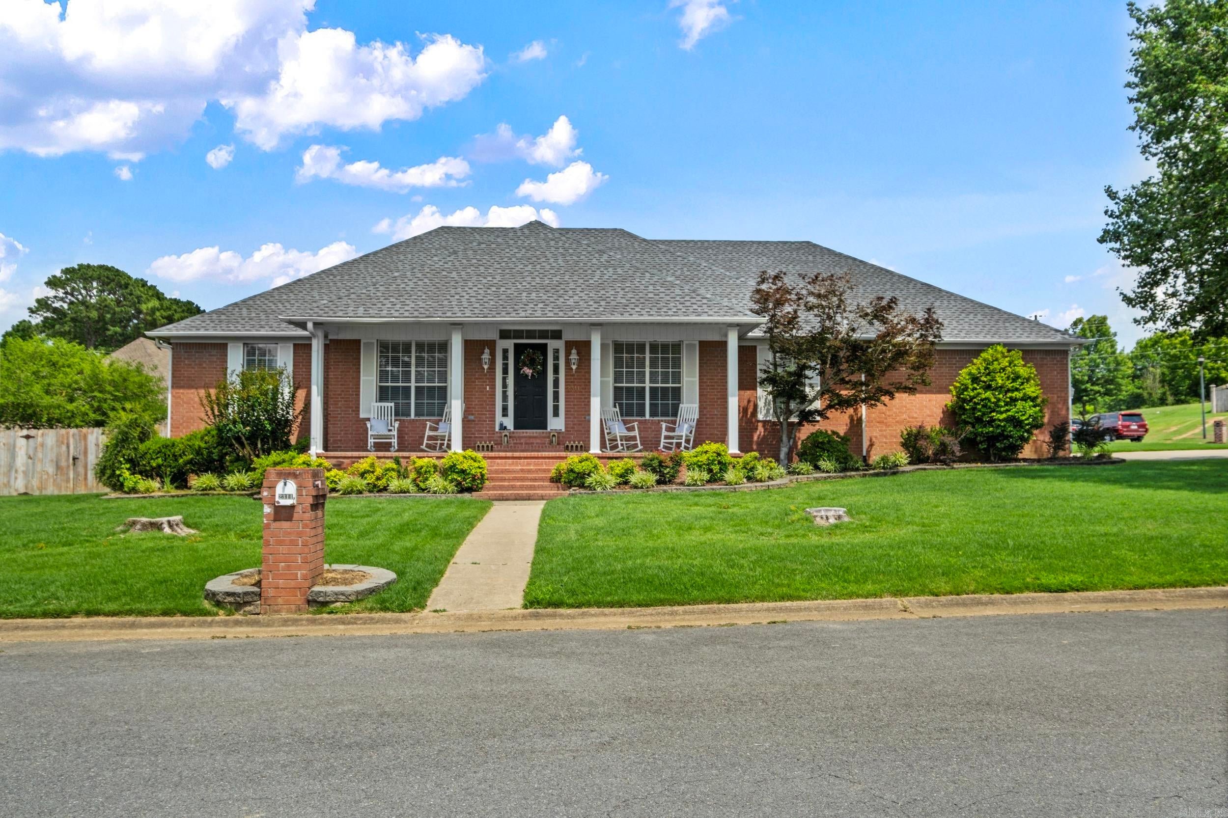 2311 Orleans Place — photo