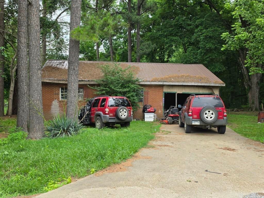 304 County Road 365 — photo