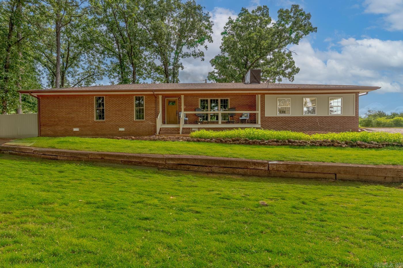 7731 Batesville Blvd — photo