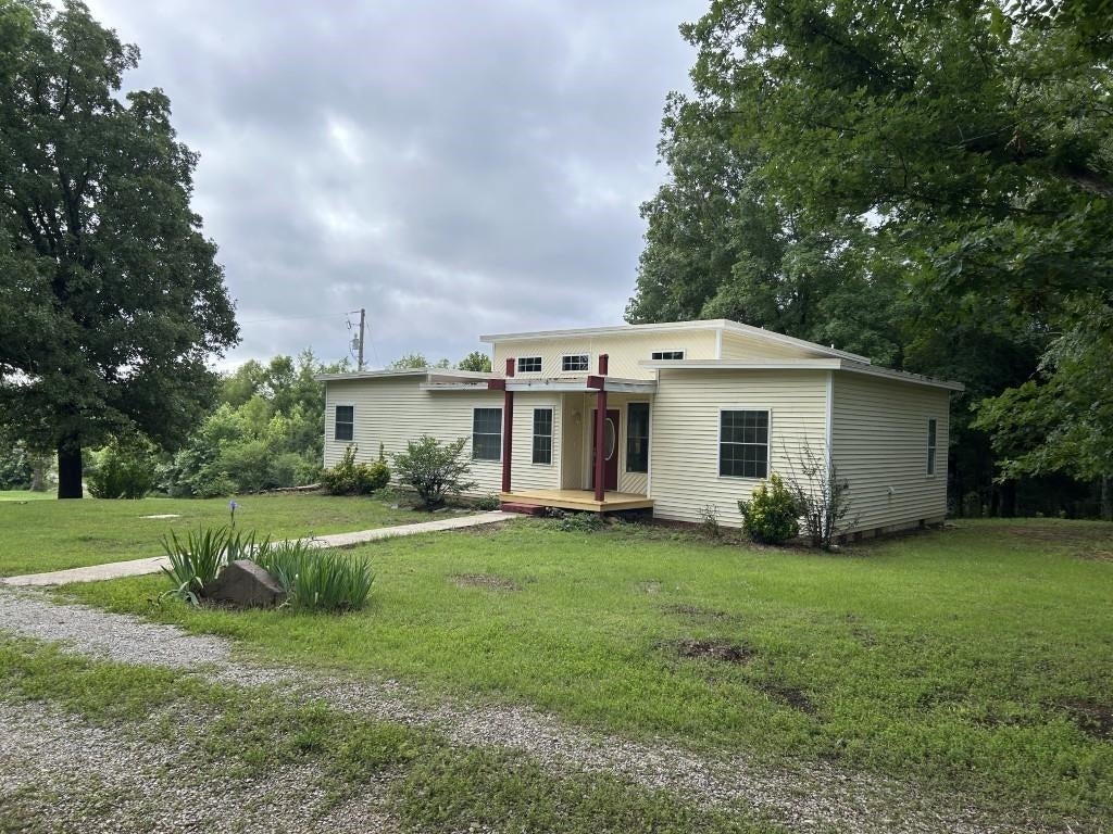 318 S Riggsville Drive — photo