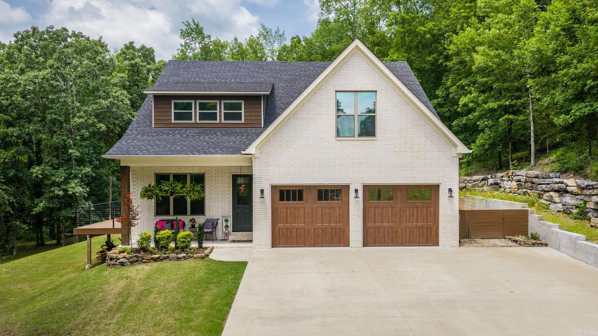 20 W Case Cove — photo