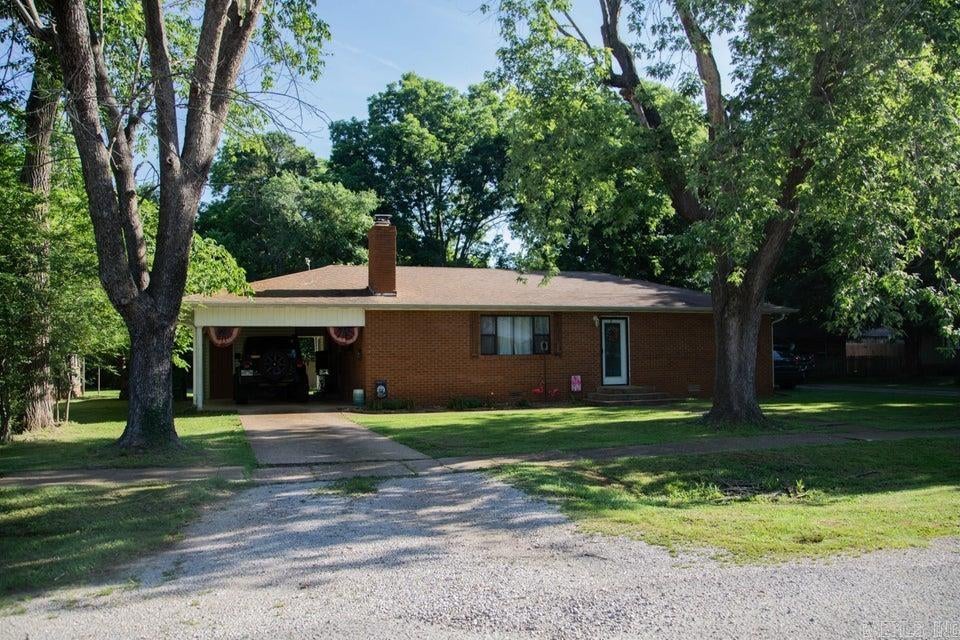 313 Beatrice Street — photo