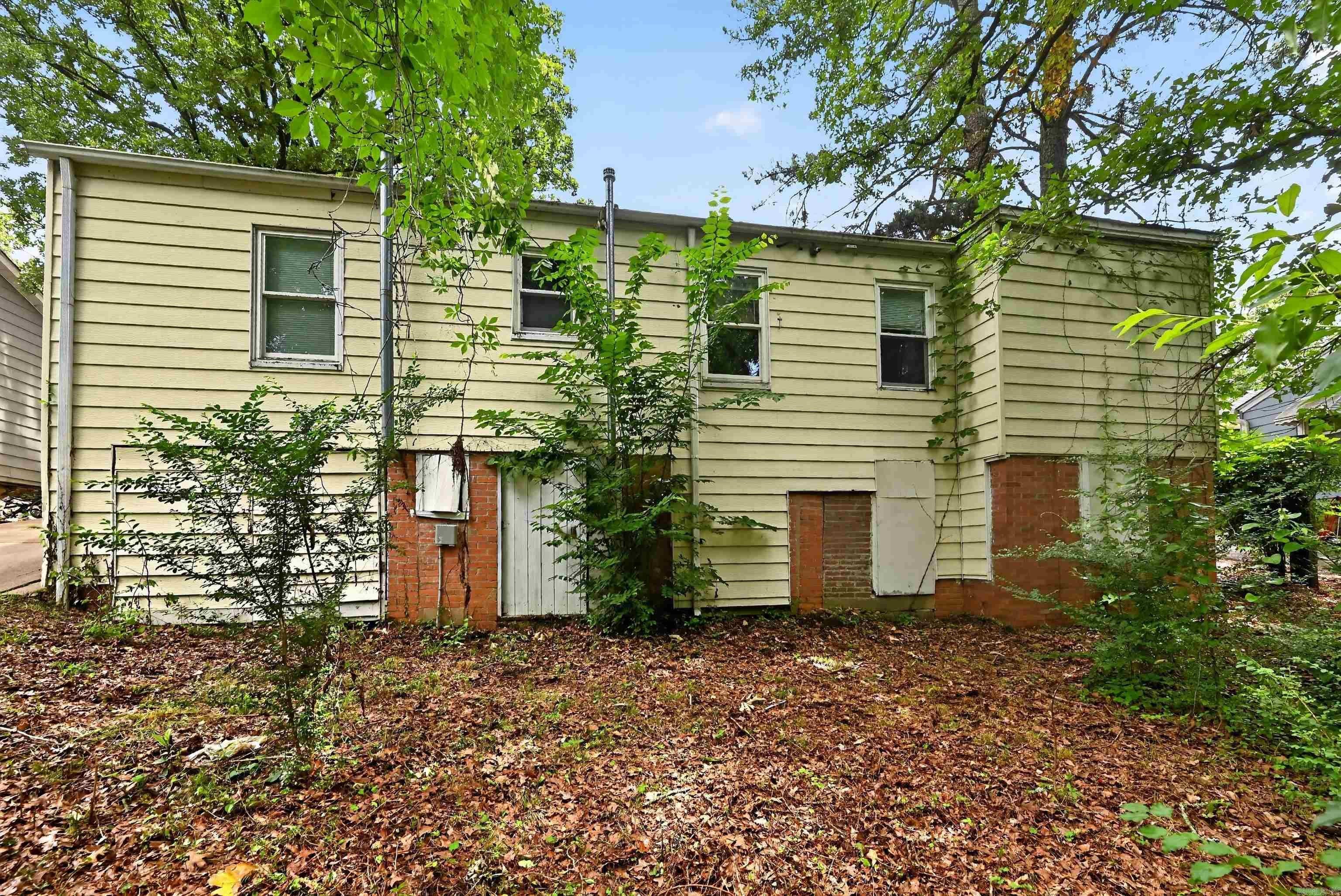 210 Belmont Drive — photo