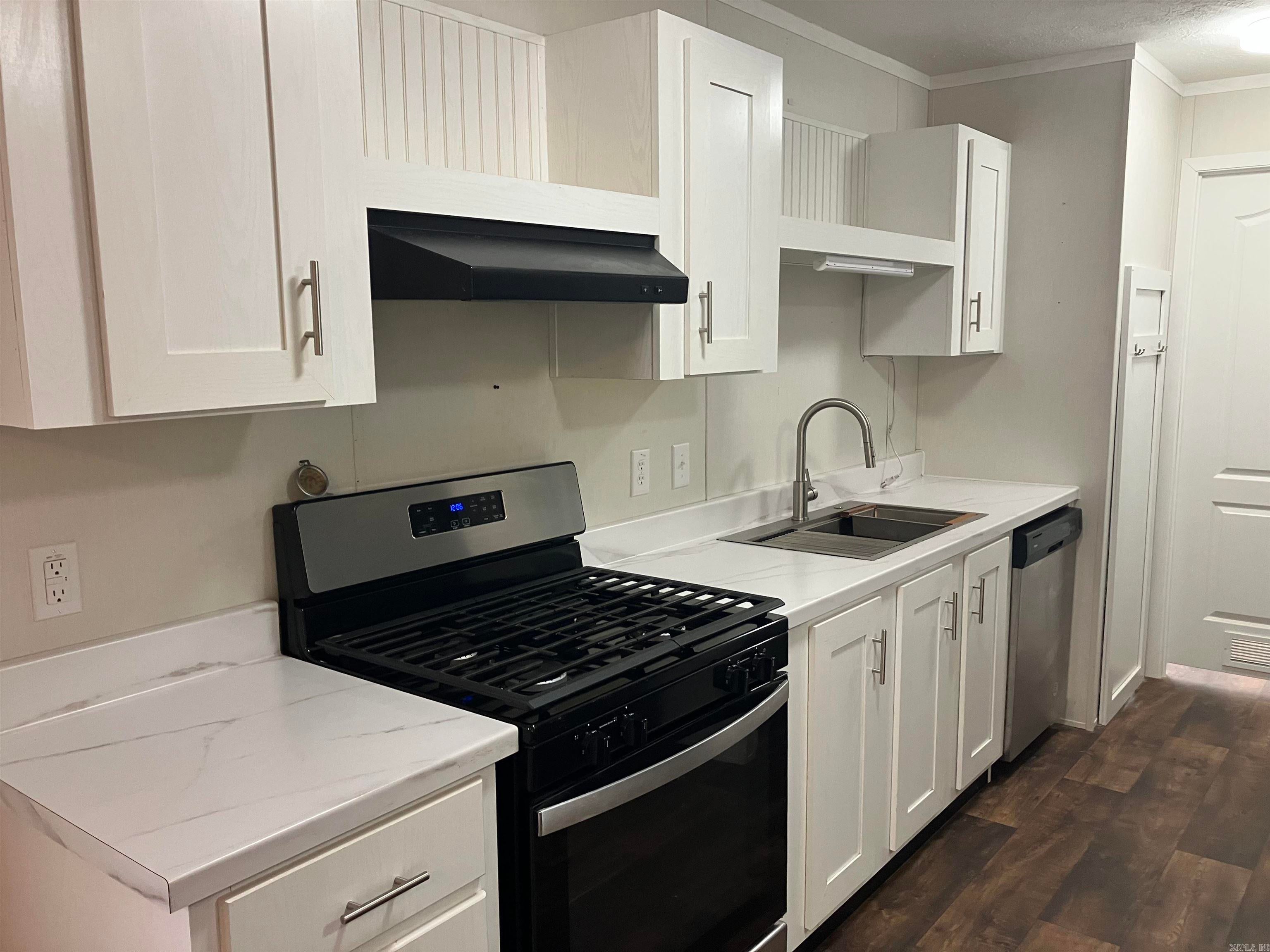 Home in Norman, AR 71960 — photo 2