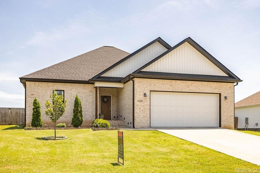 120 Sarah Grace — photo