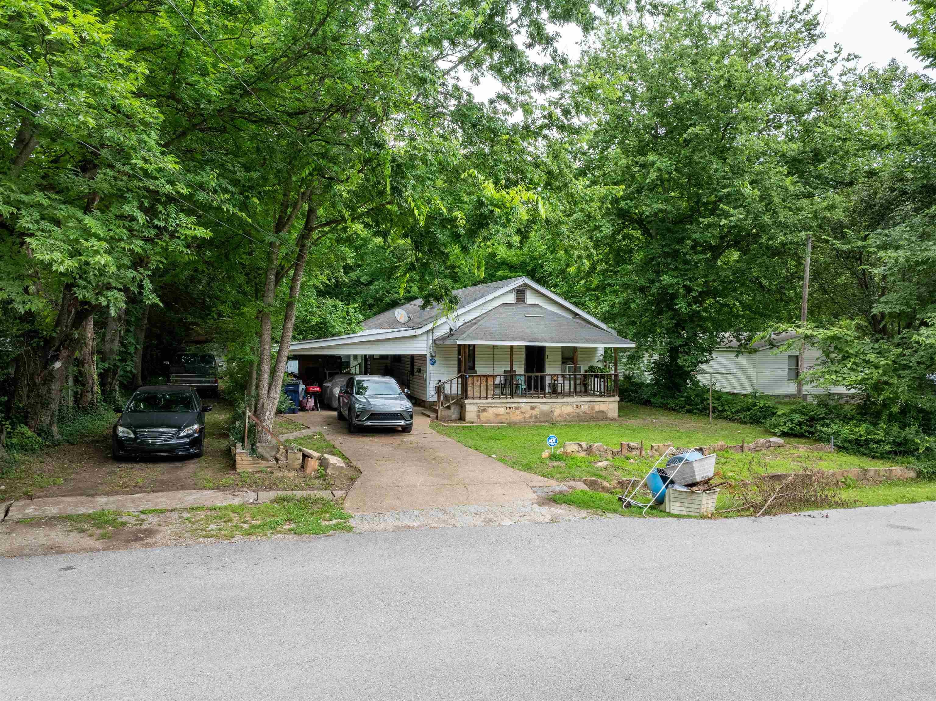 786 Elsie Street — photo