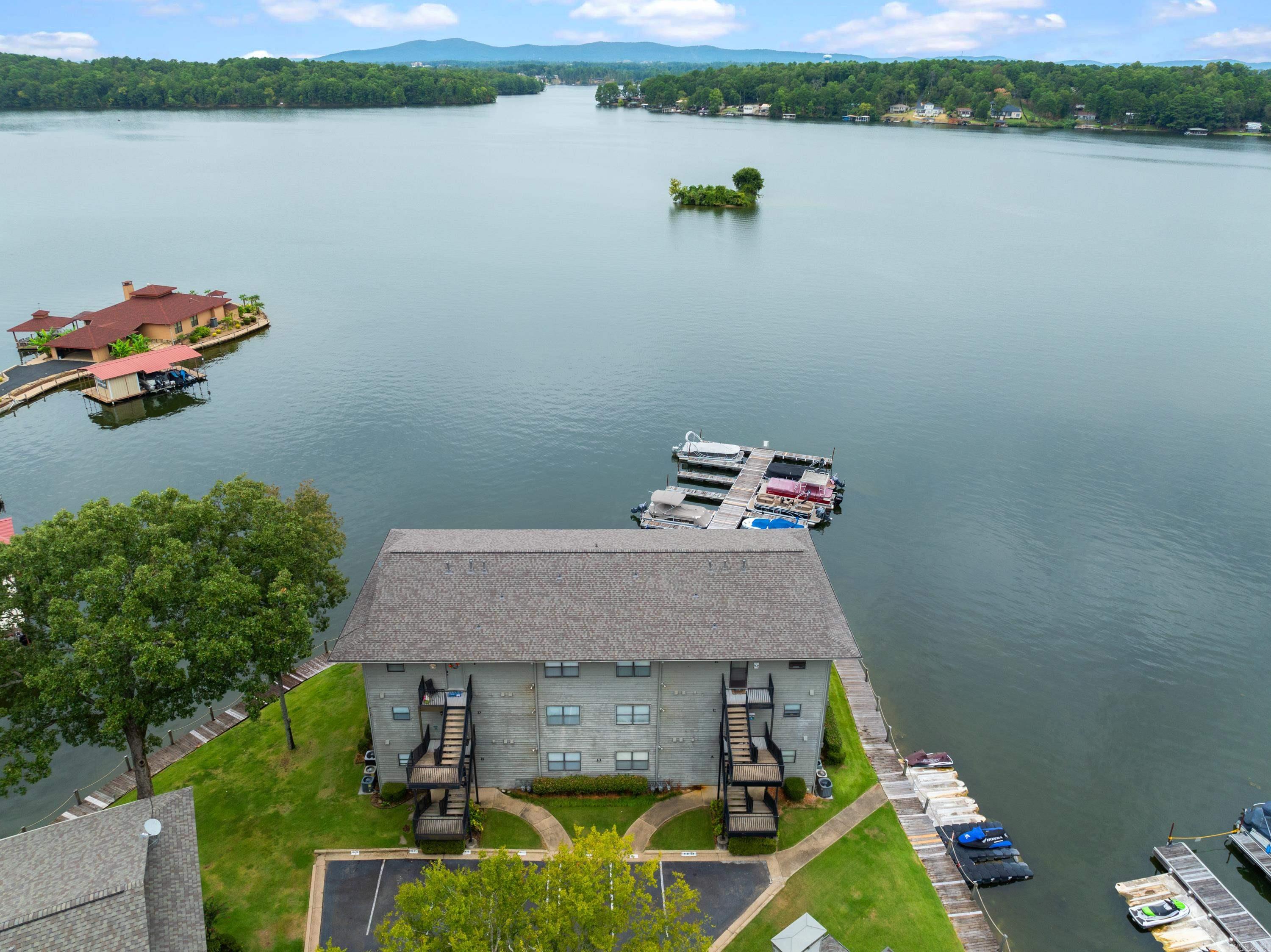 400 Farr Shores Drive 13C — photo