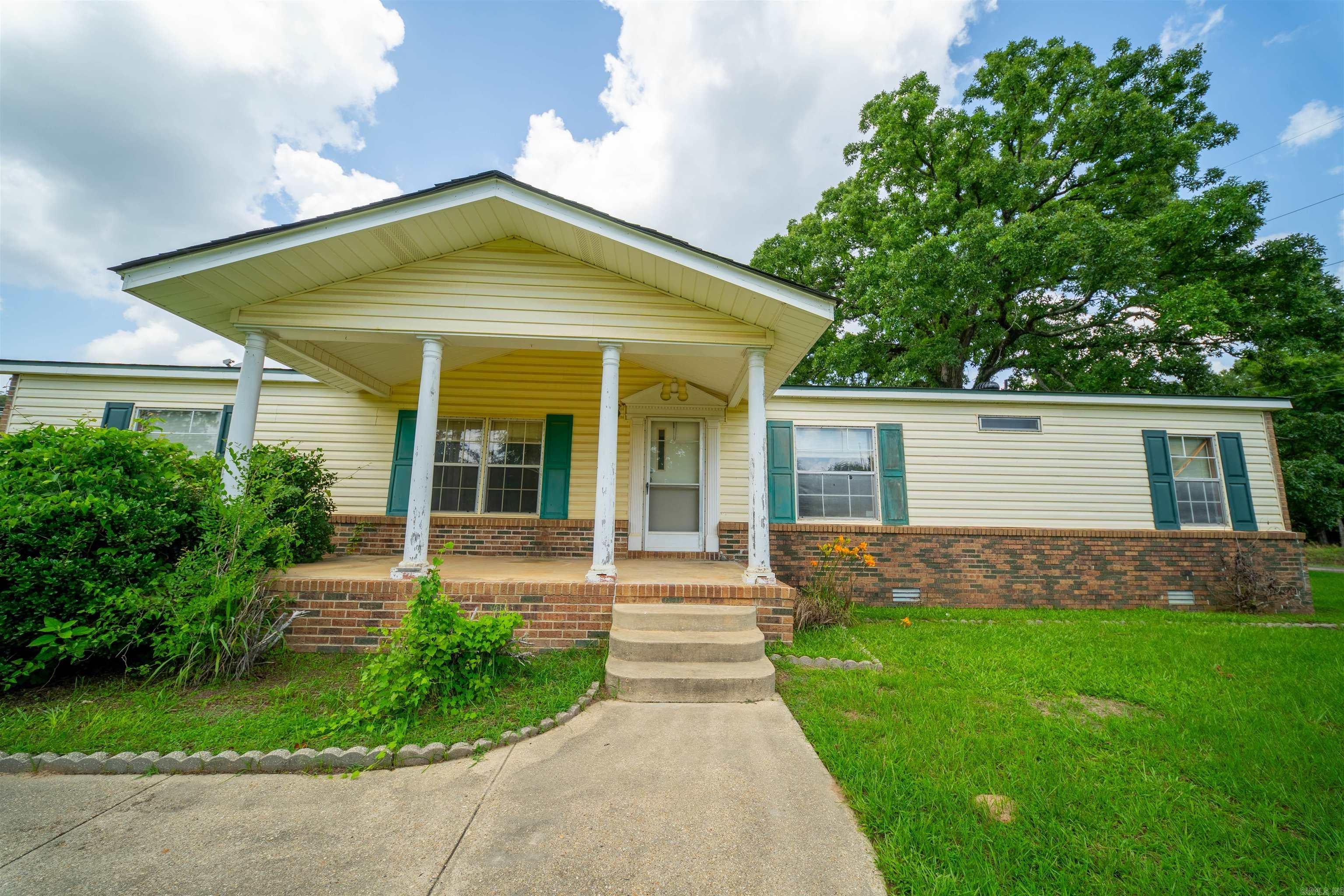 Home in Hampton, AR 71744 — photo 2
