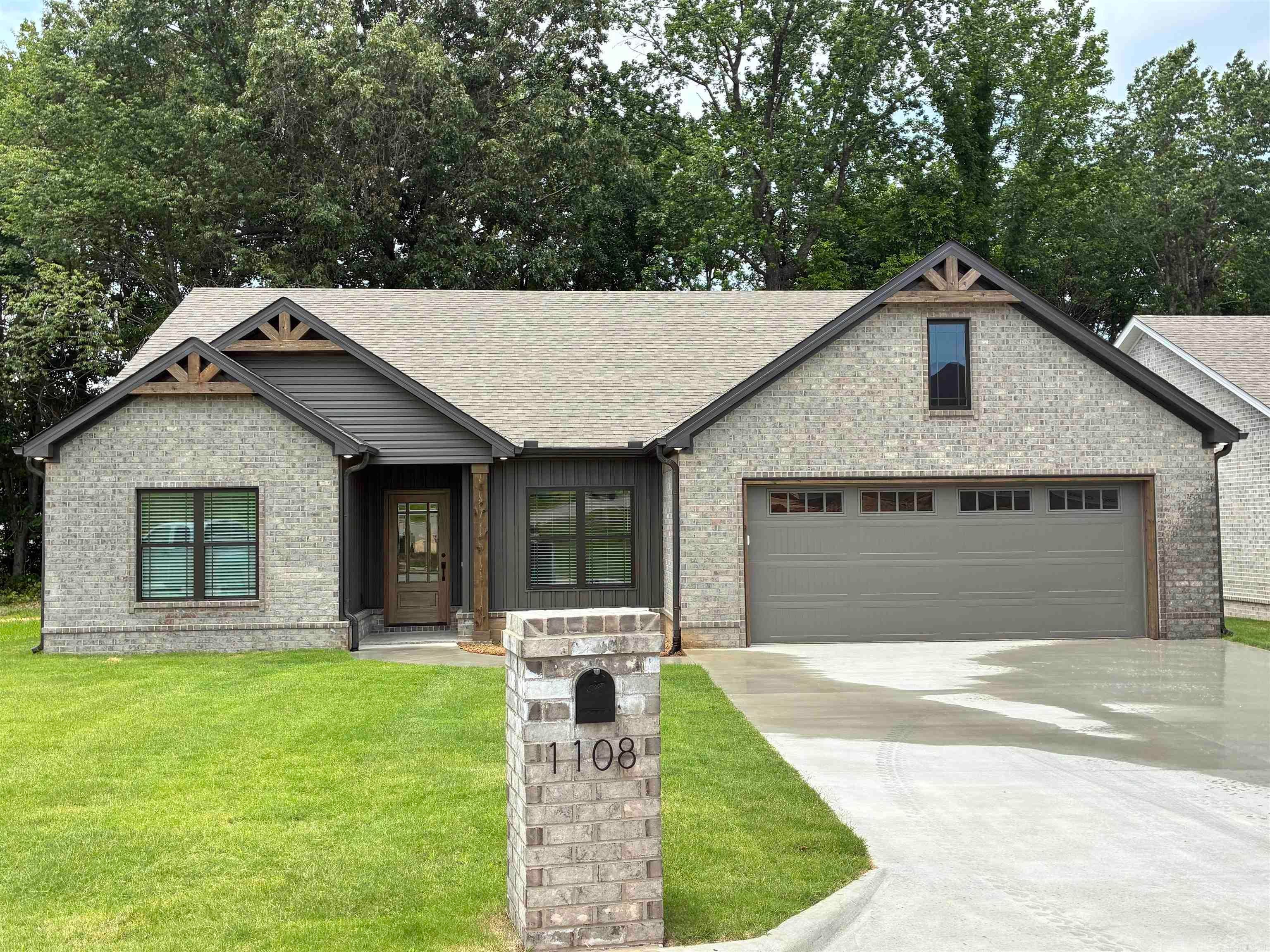 1108 Summit Ridge Drive — photo