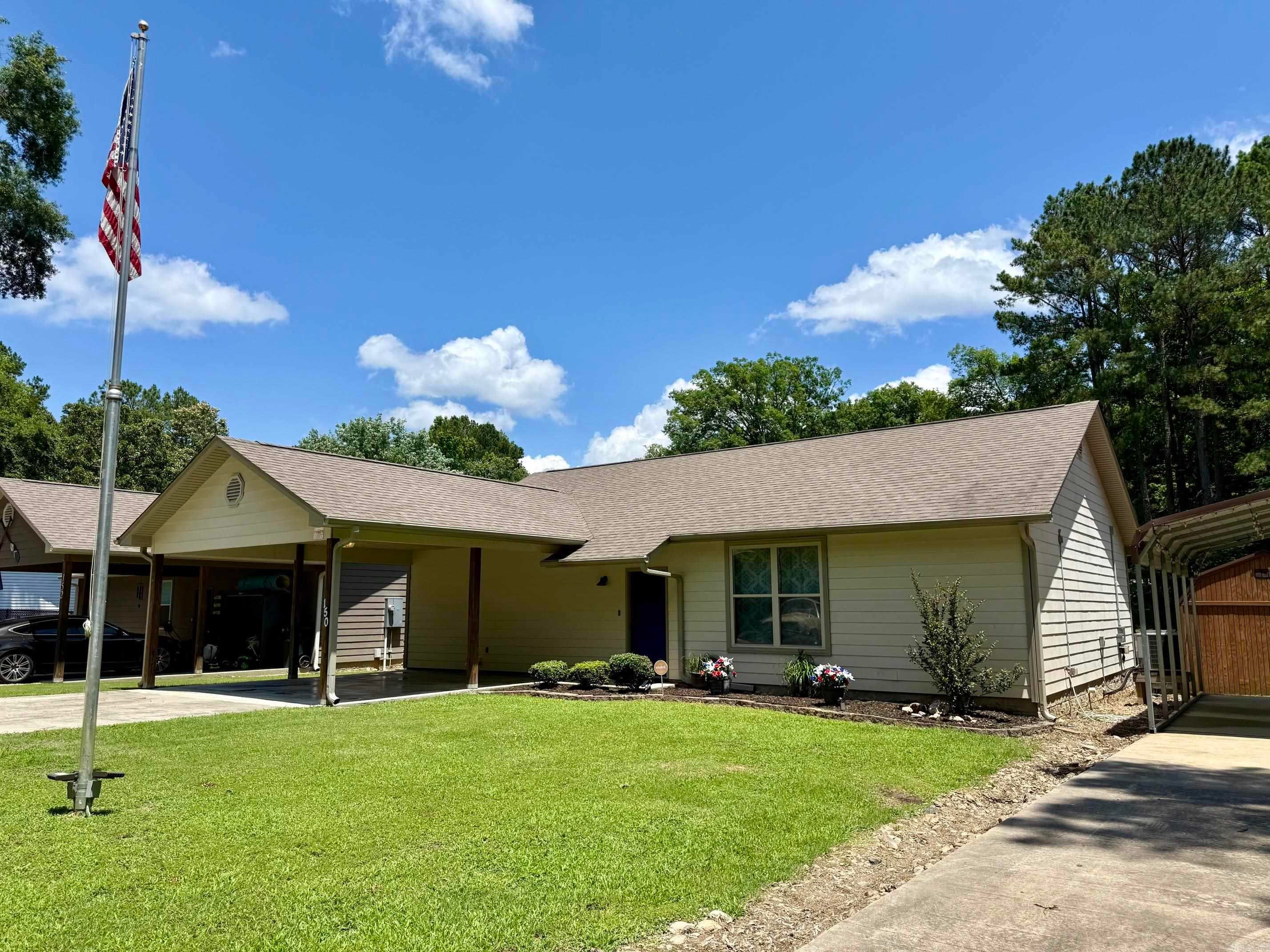 150 Shore Acres Drive — photo