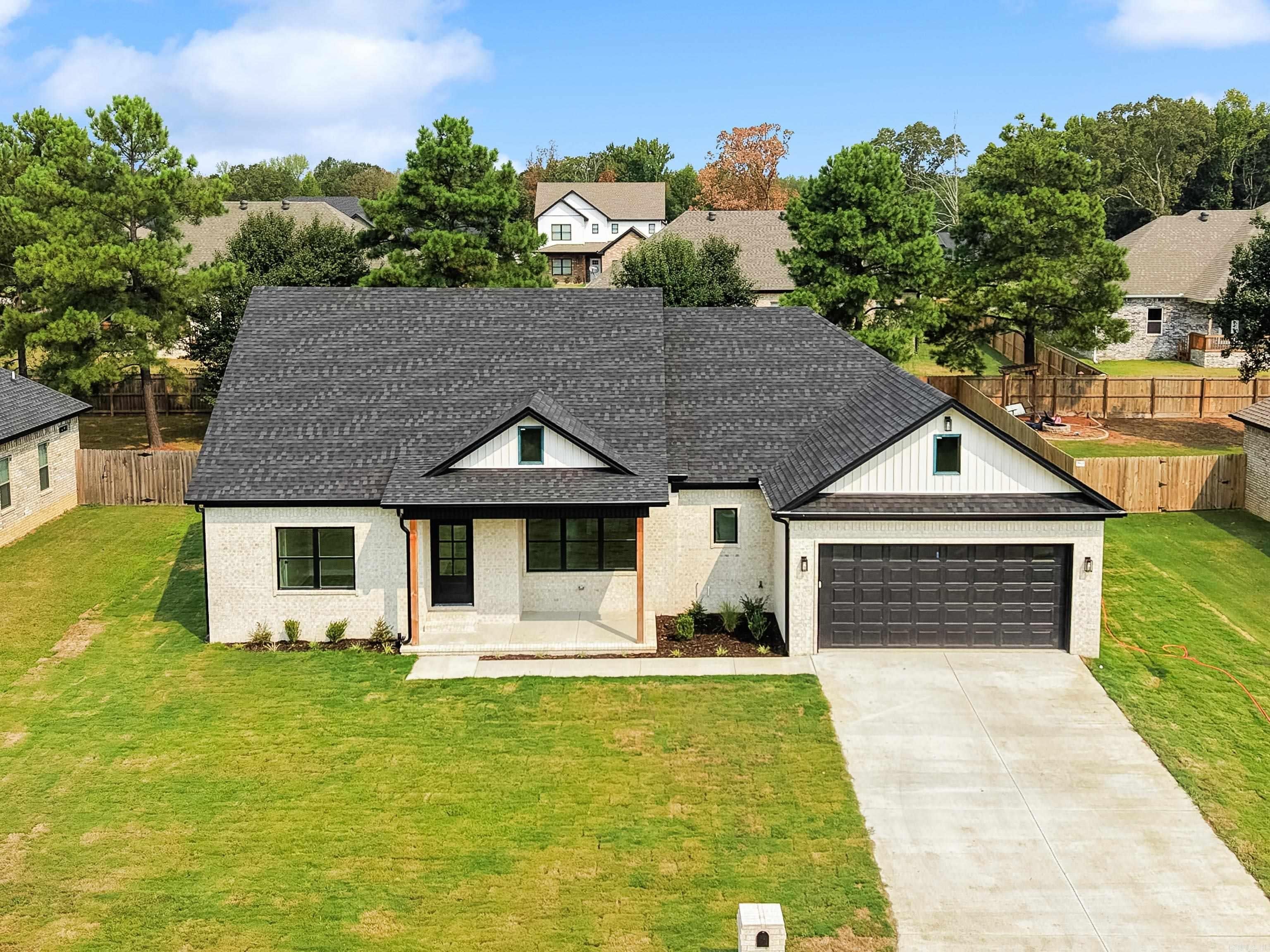 117 Michelle Drive — photo