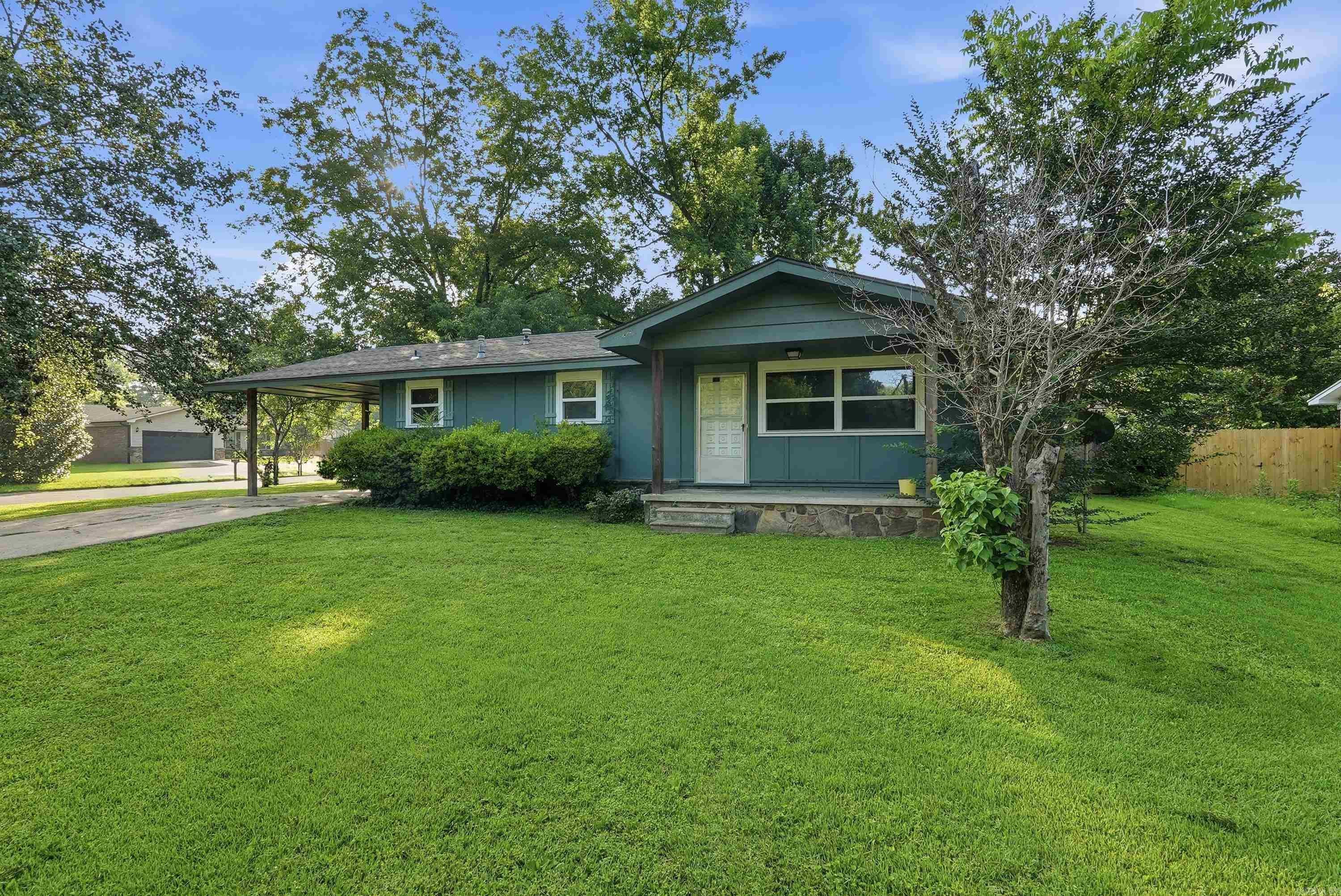 1312 Sunset Dr — photo