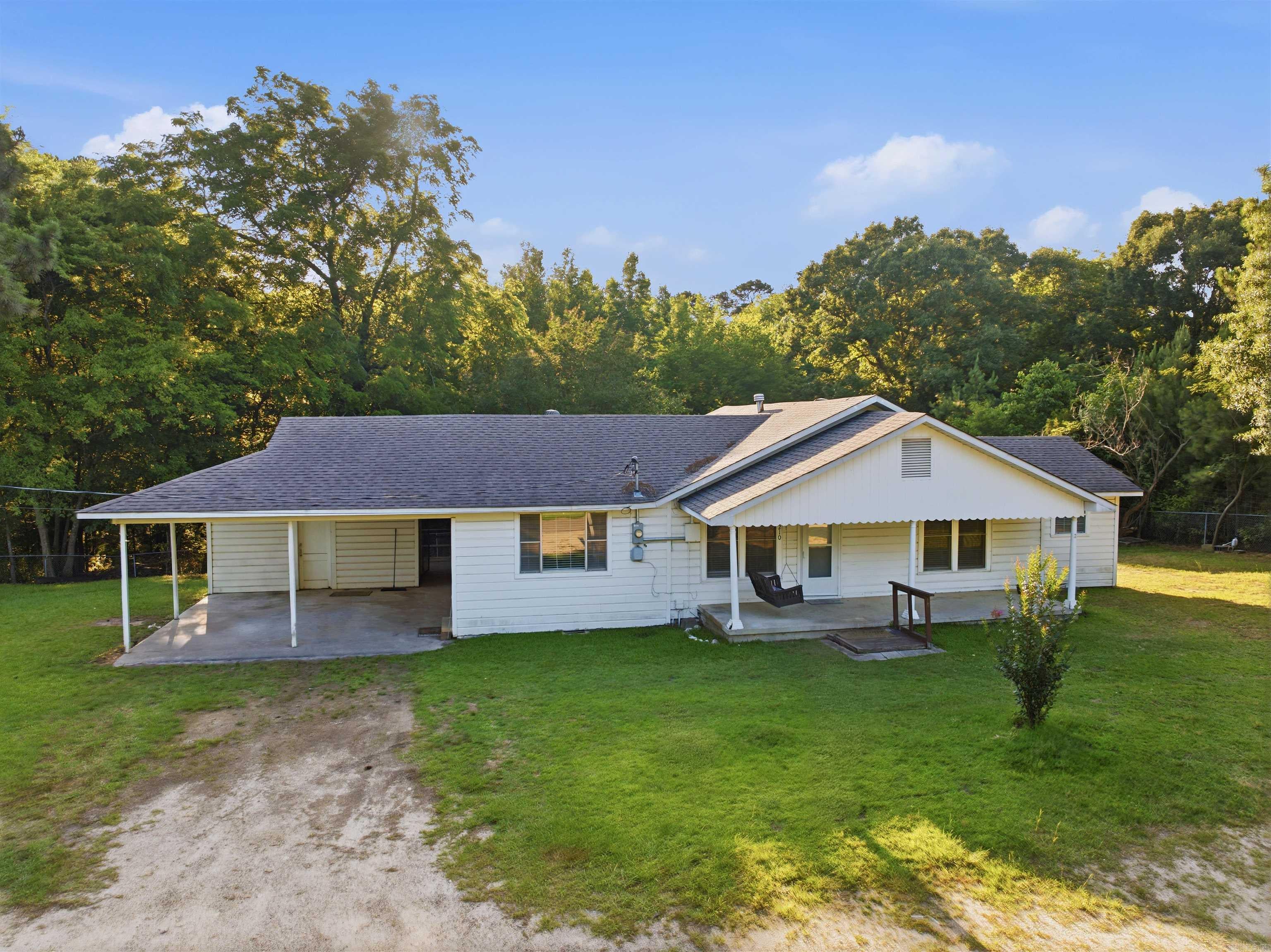 3210 Frendall Drive — photo