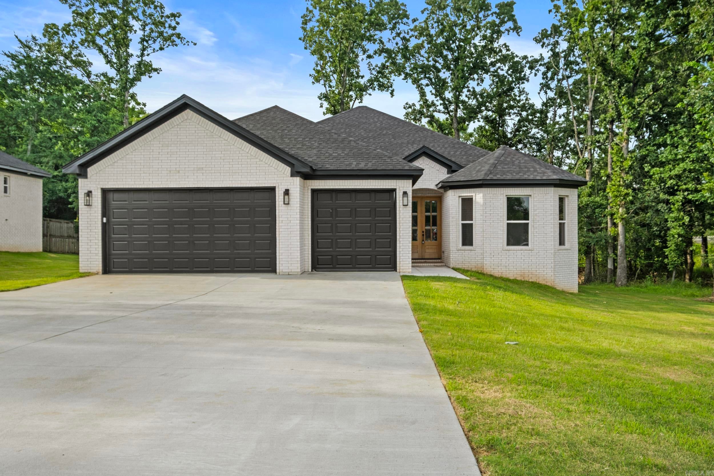 517 Forest Oak Cove — photo