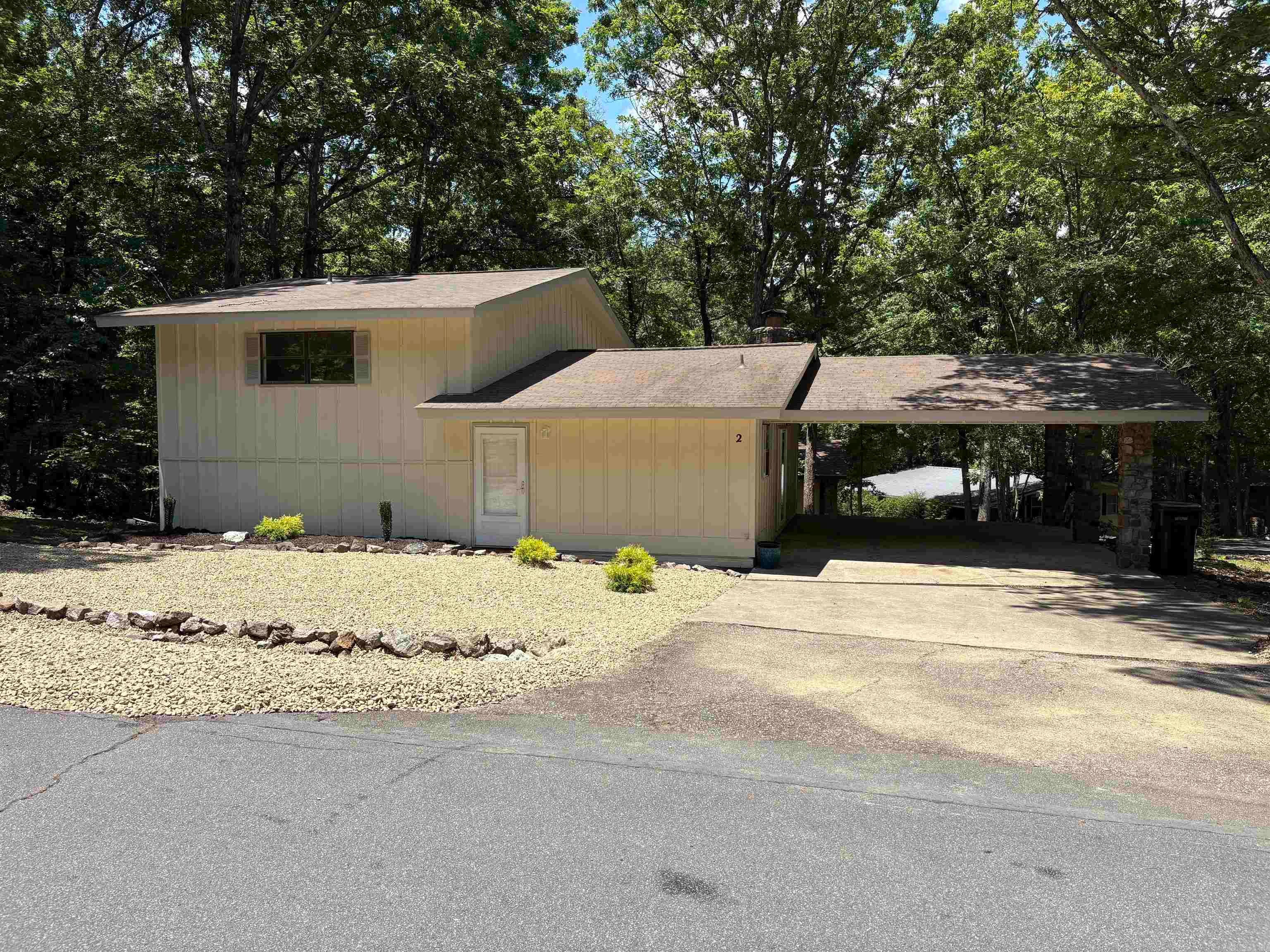 2 Hondo Lane — photo