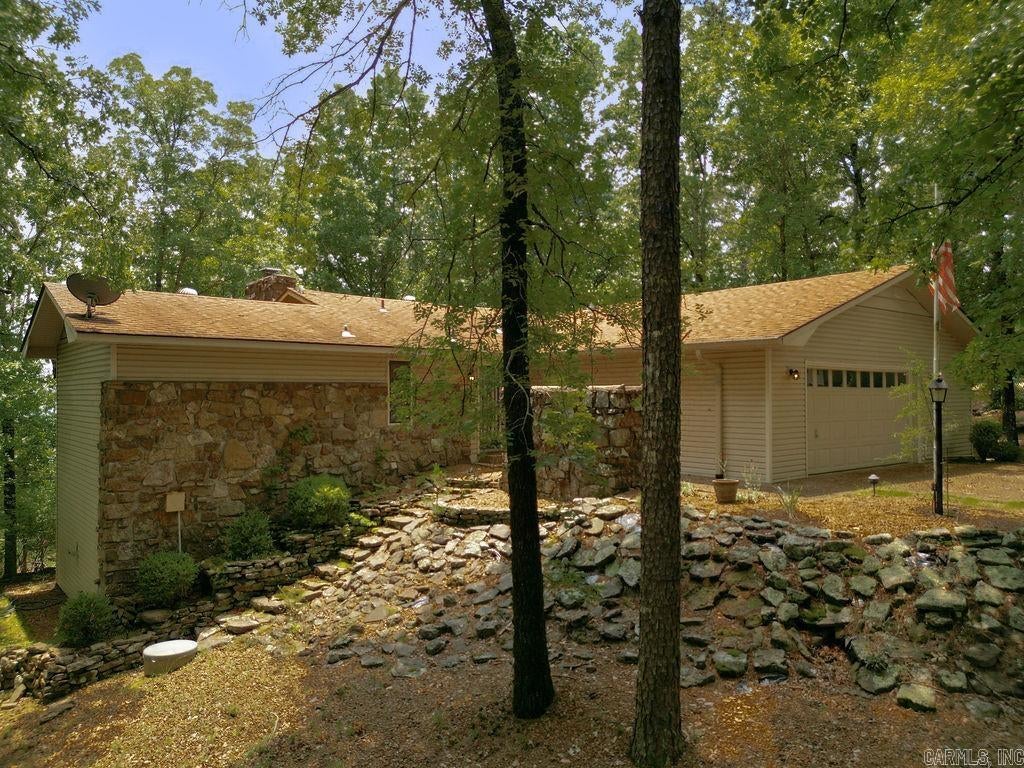 215 Pine Hill Rd — photo