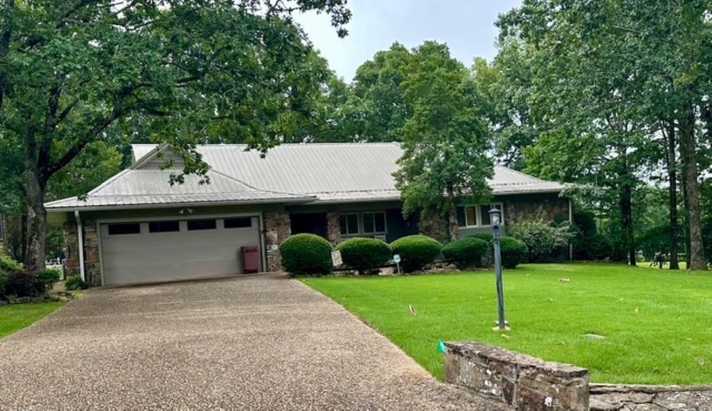 105 Crest Drive — photo