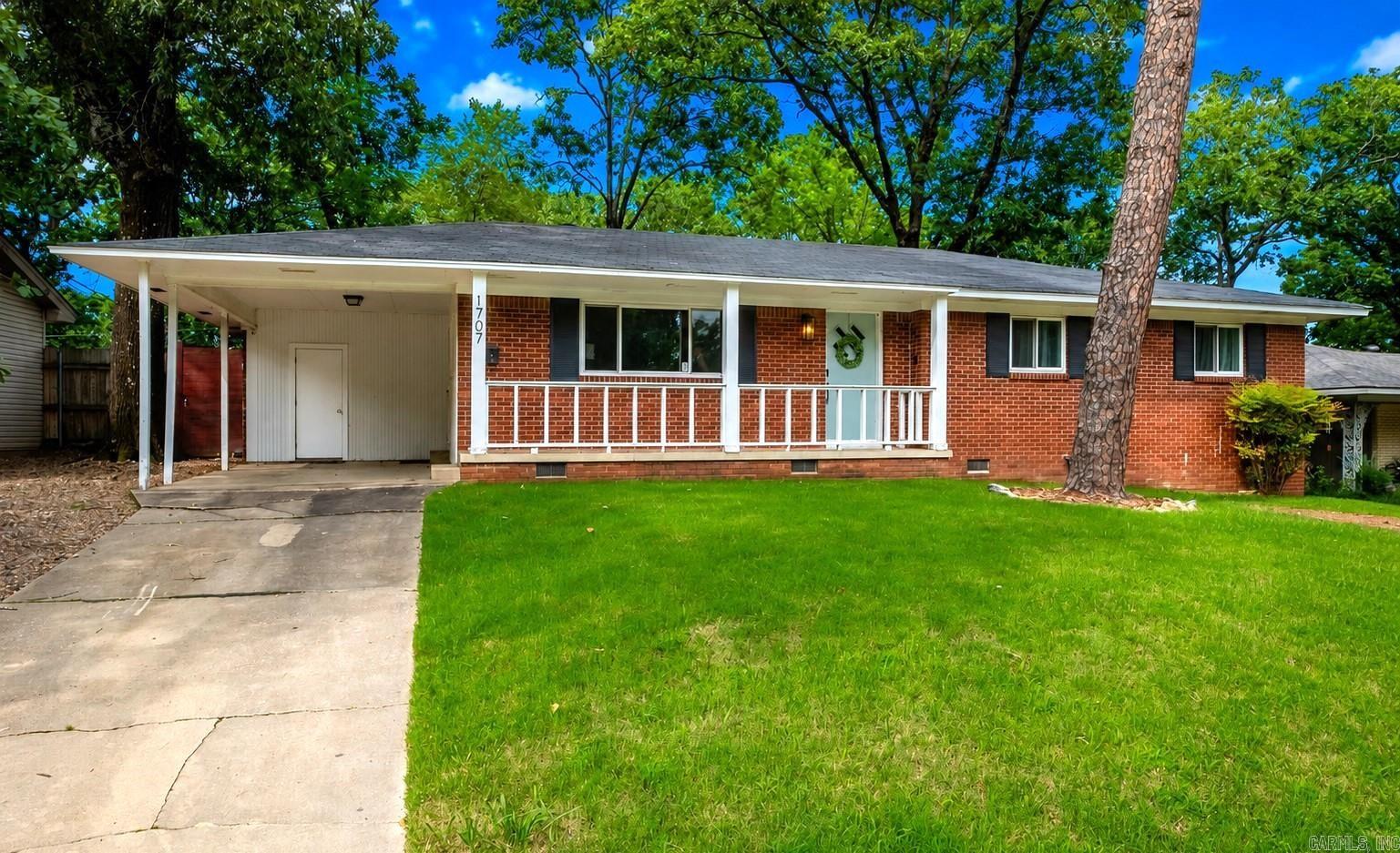 1707 Crestwood Road — photo