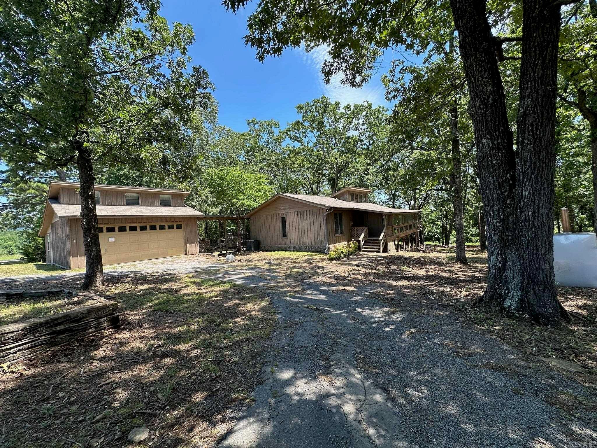 660 Potters Point — photo