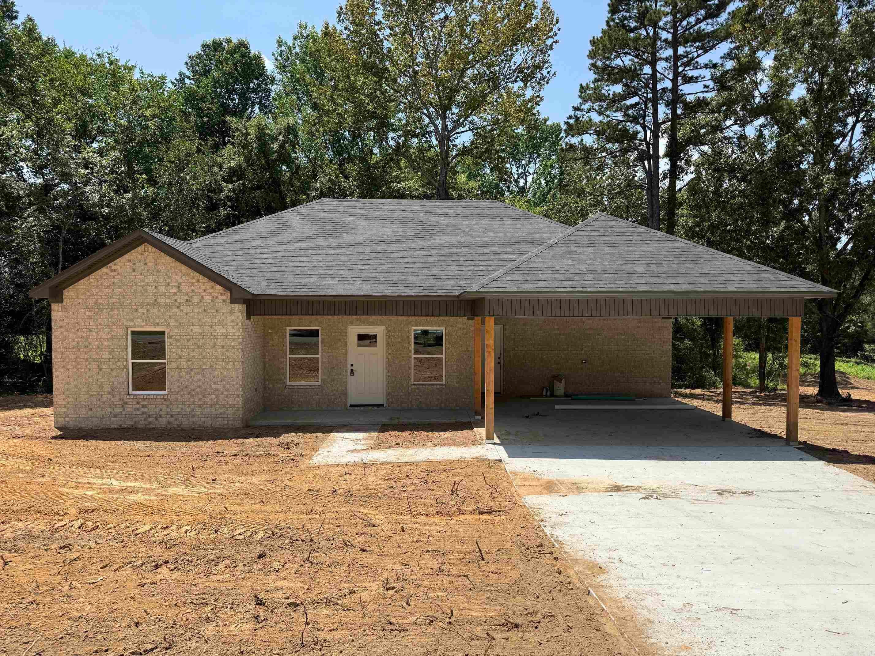 43 W Hills Road — photo