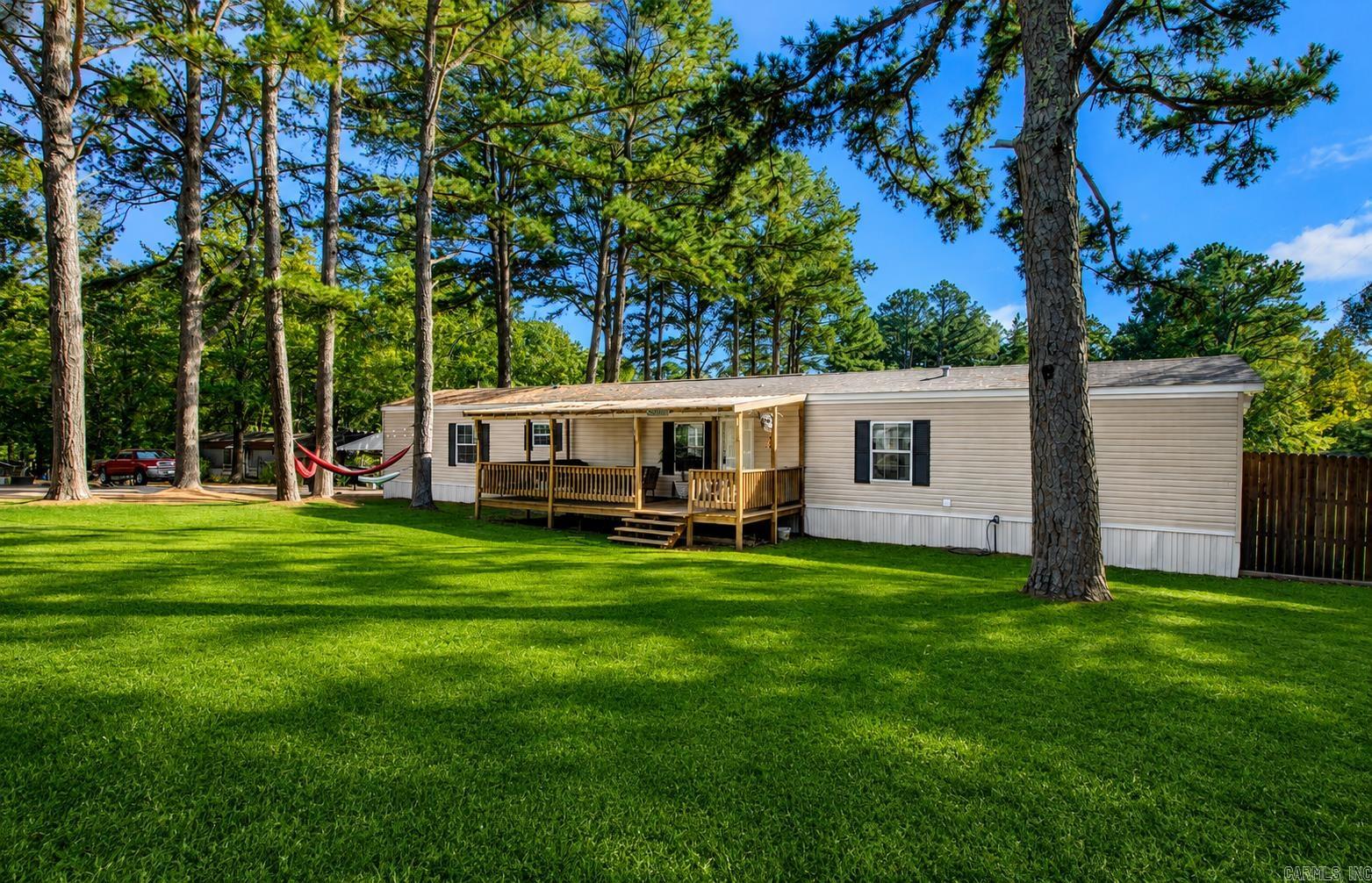 112 Chalet Circle — photo