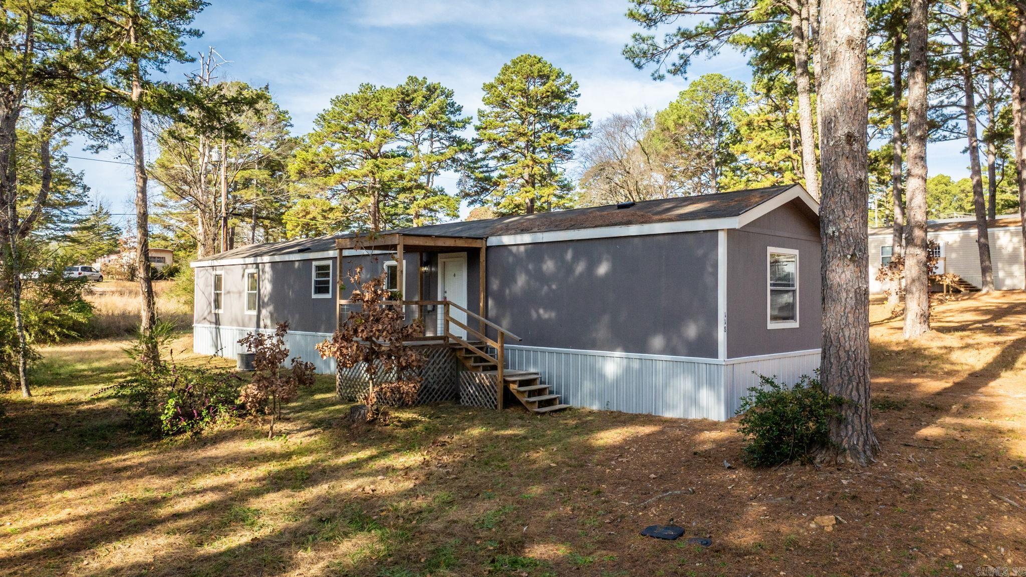 118 Chalet Circle — photo