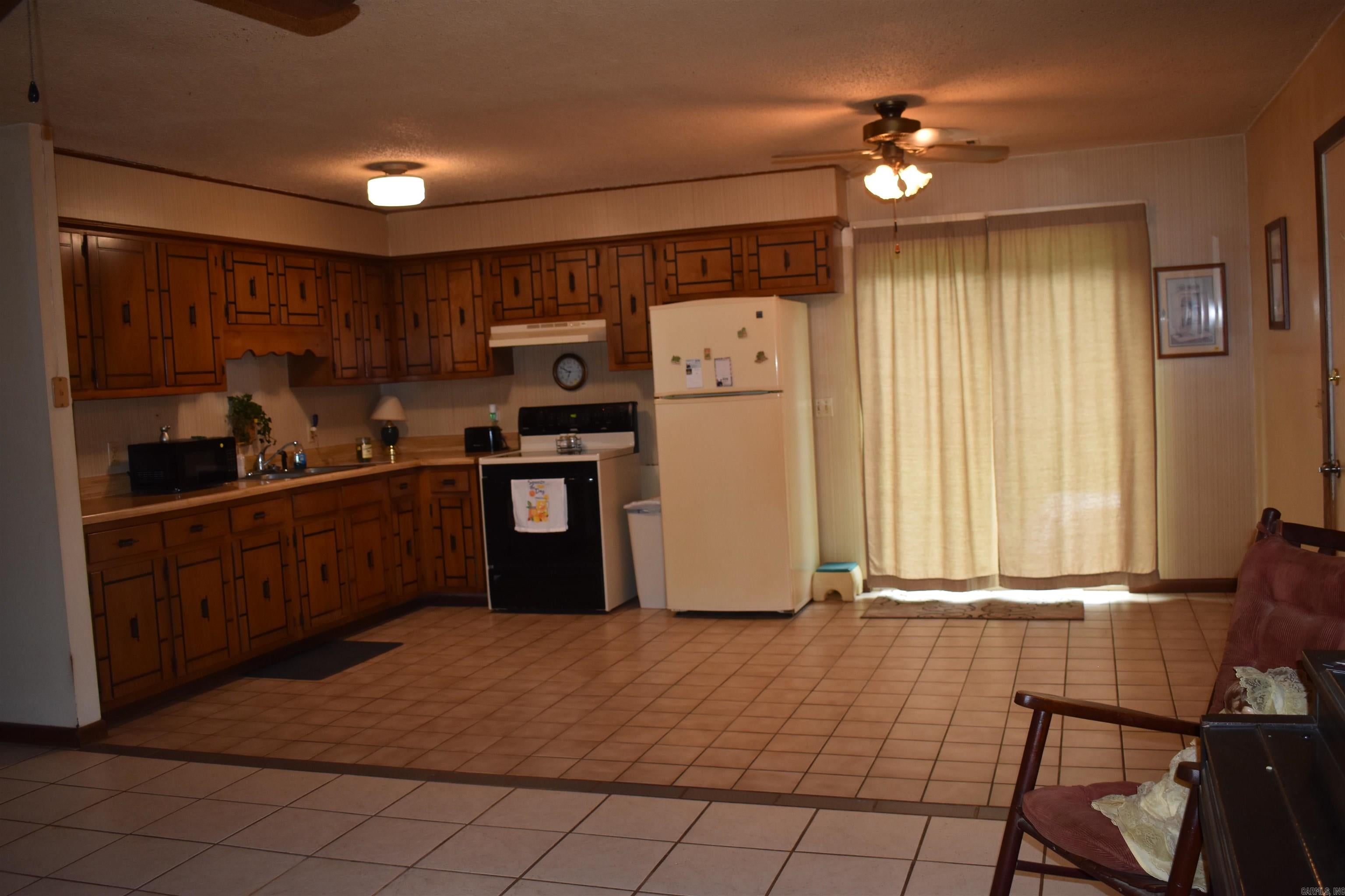 Home in Jonesboro, AR 72401 — photo 3