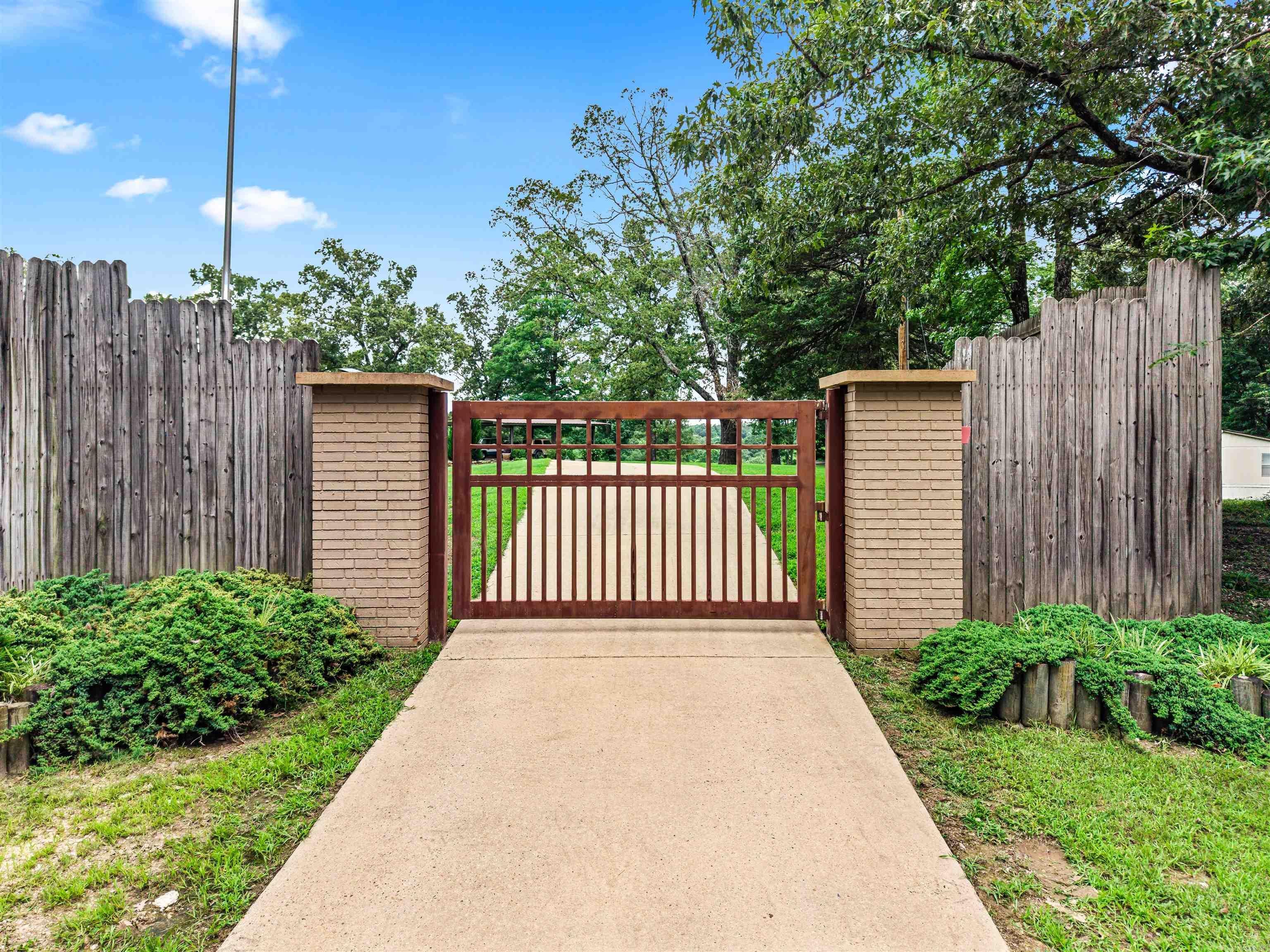 133 Graves Trail — photo