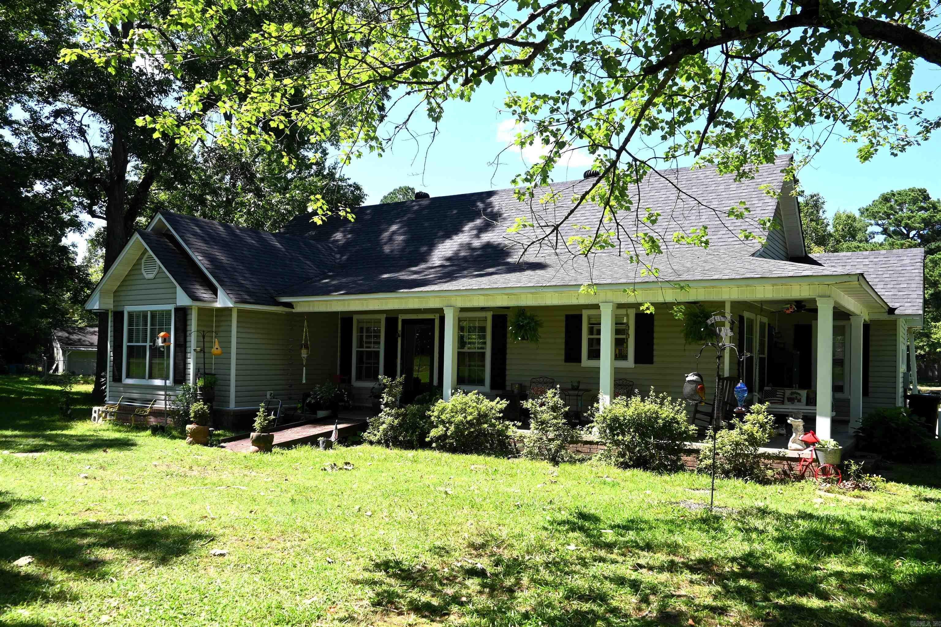 826 Co. Rd 82 — photo