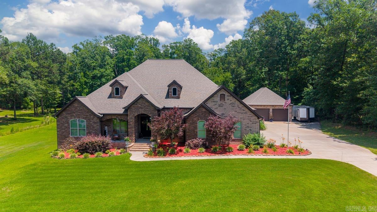 24 Winston Drive — photo